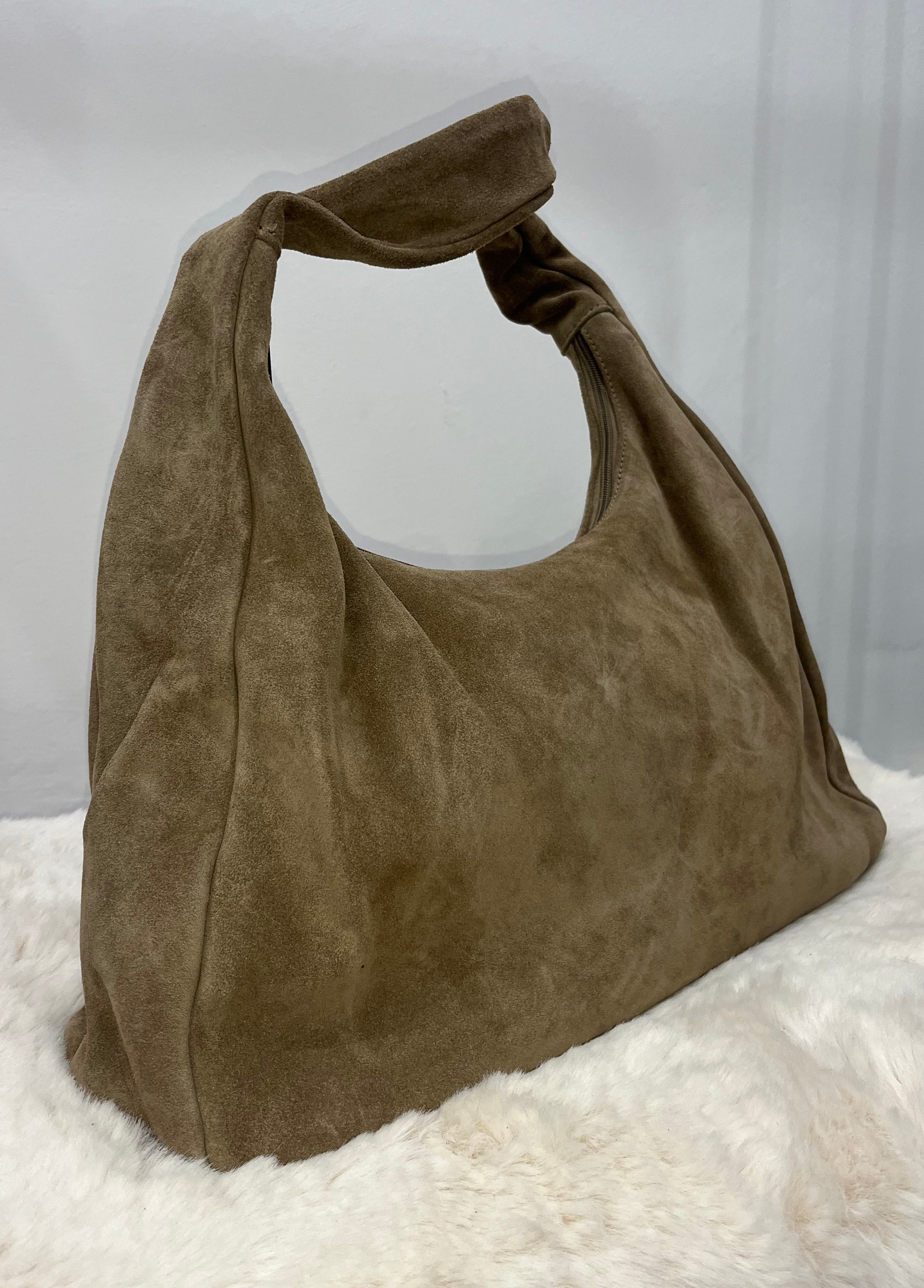 DRIFT Hobo Bag – Borsa a Sacca in Camoscio Made in Italy