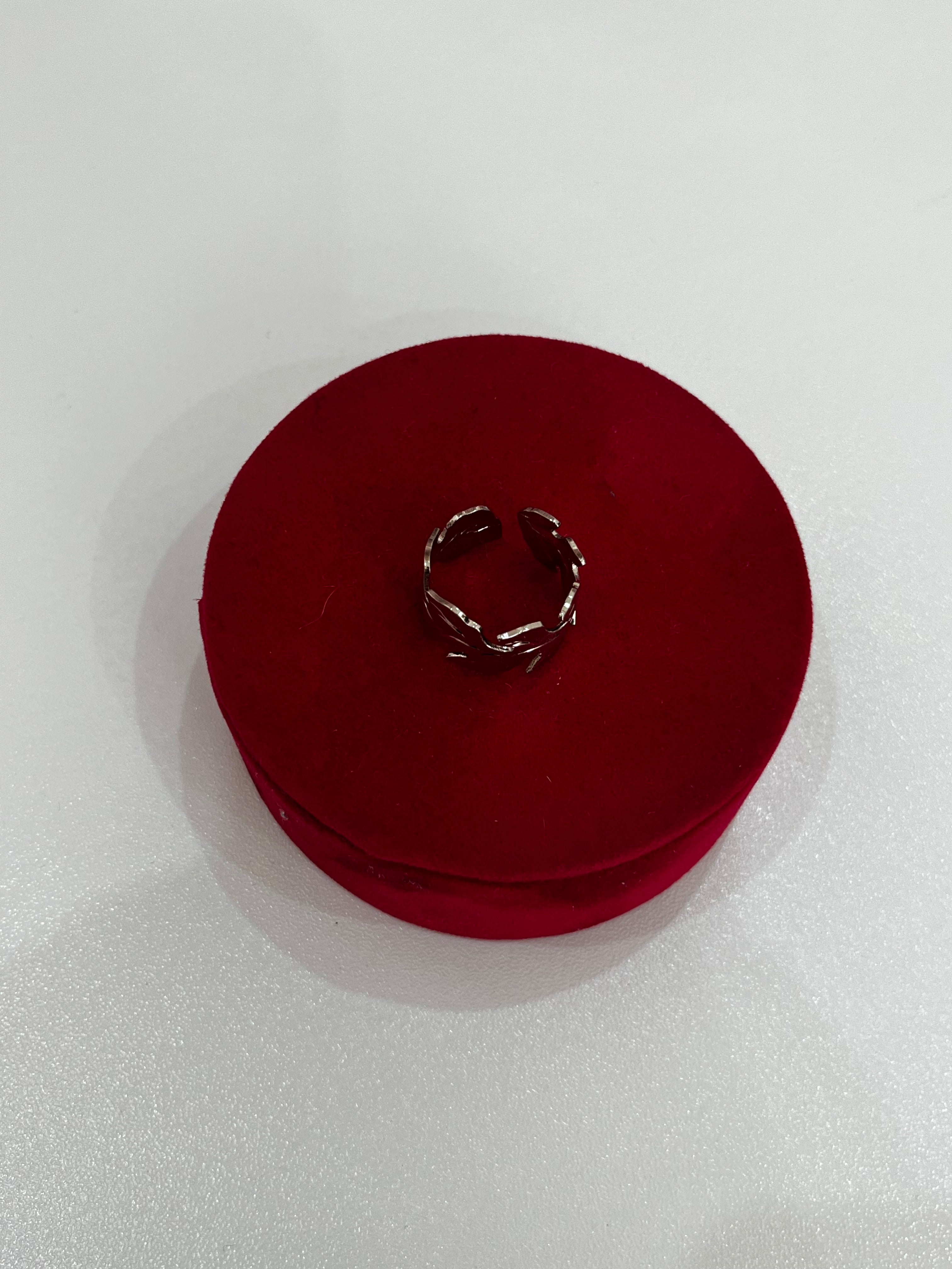 Anello Lira – Anello Donna a Fascia con Texture Preziosa
