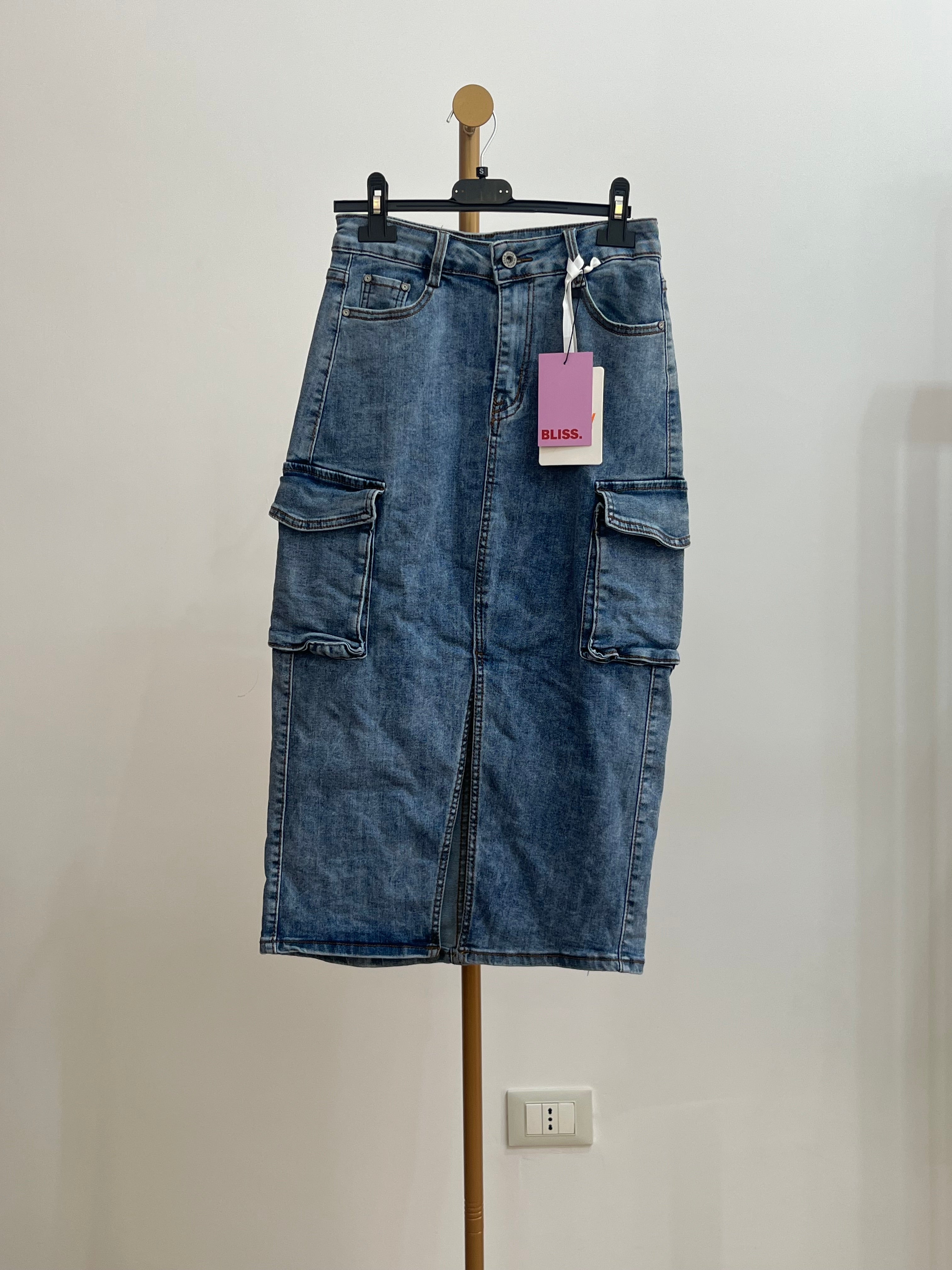 Gonna Matilda - Gonna midi in denim con tasche cargo e spacco frontale