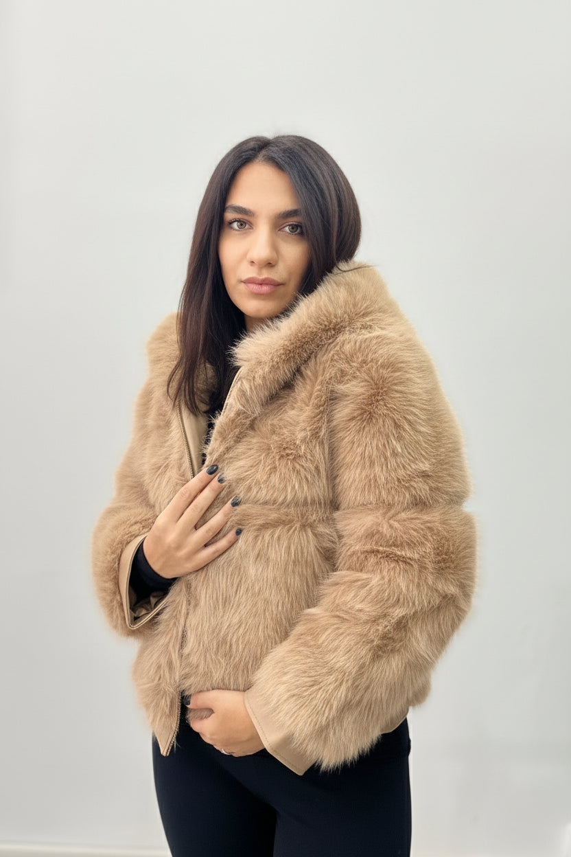 Giubbotto ecopelliccia Mía