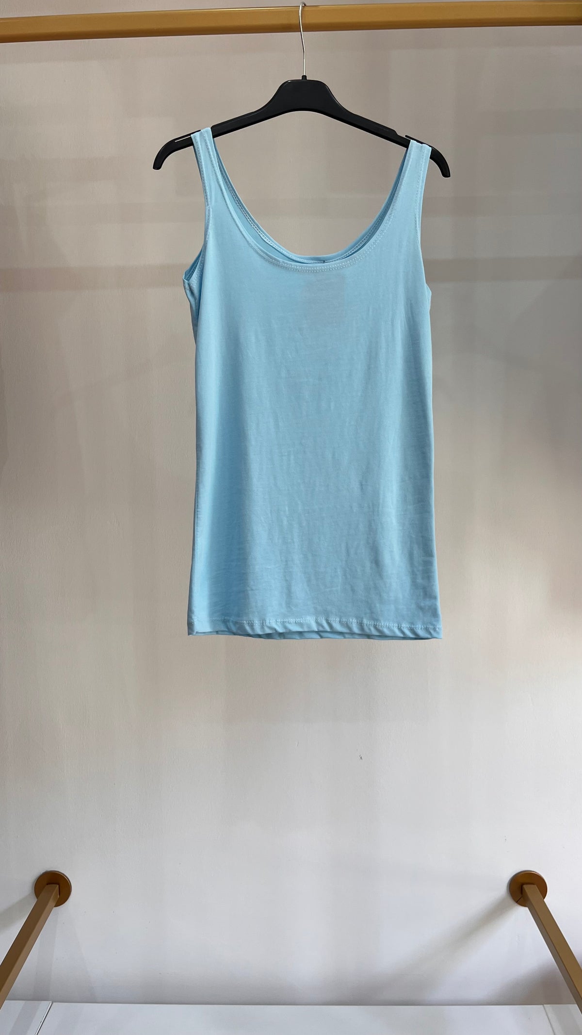 Canottiera Giada – Top Essenziale in cotone