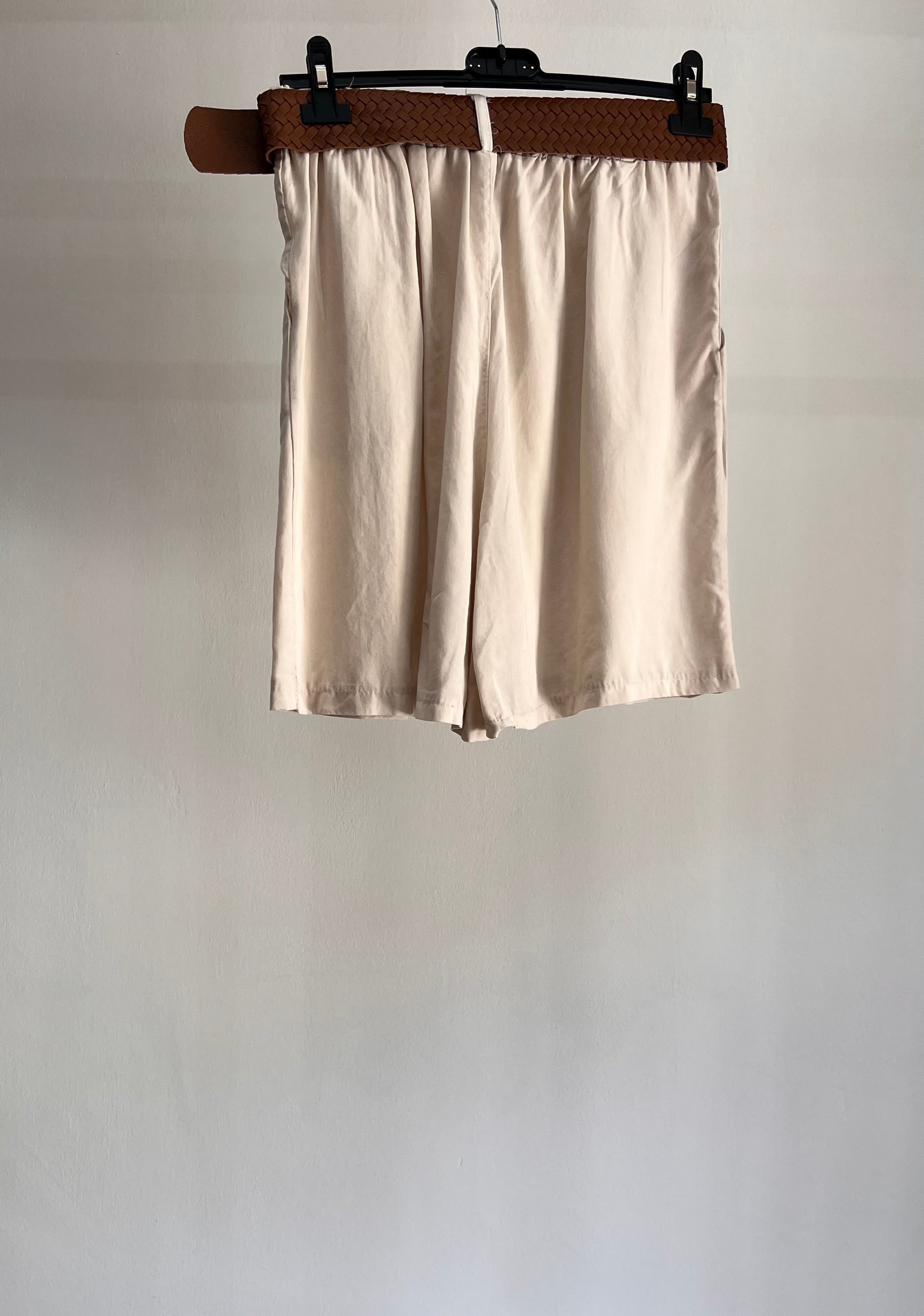 Pantaloncino Rita – Shorts Sartoriale a Vita Alta