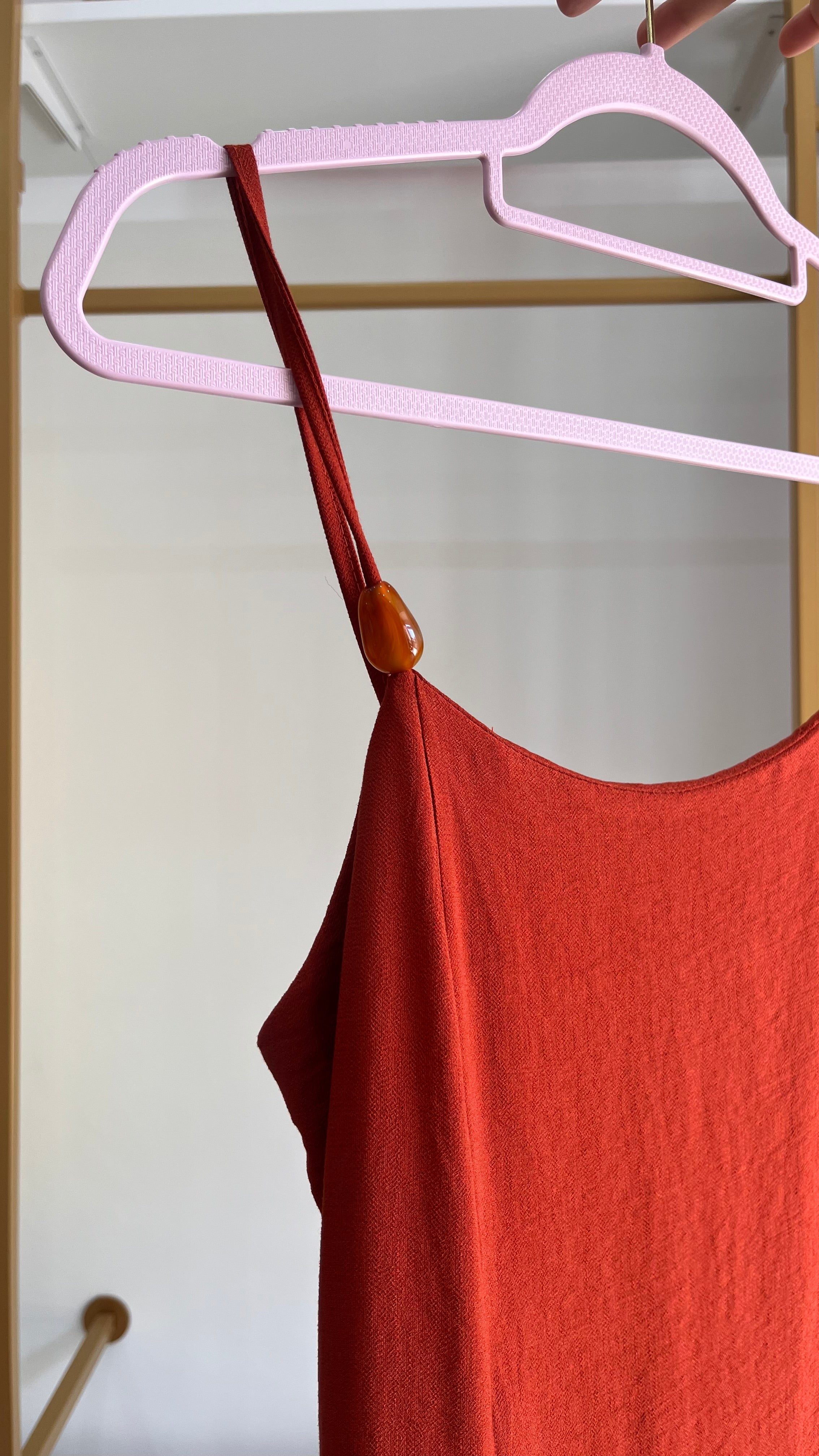 Abito Agata - Vestito a spalline con gioiello