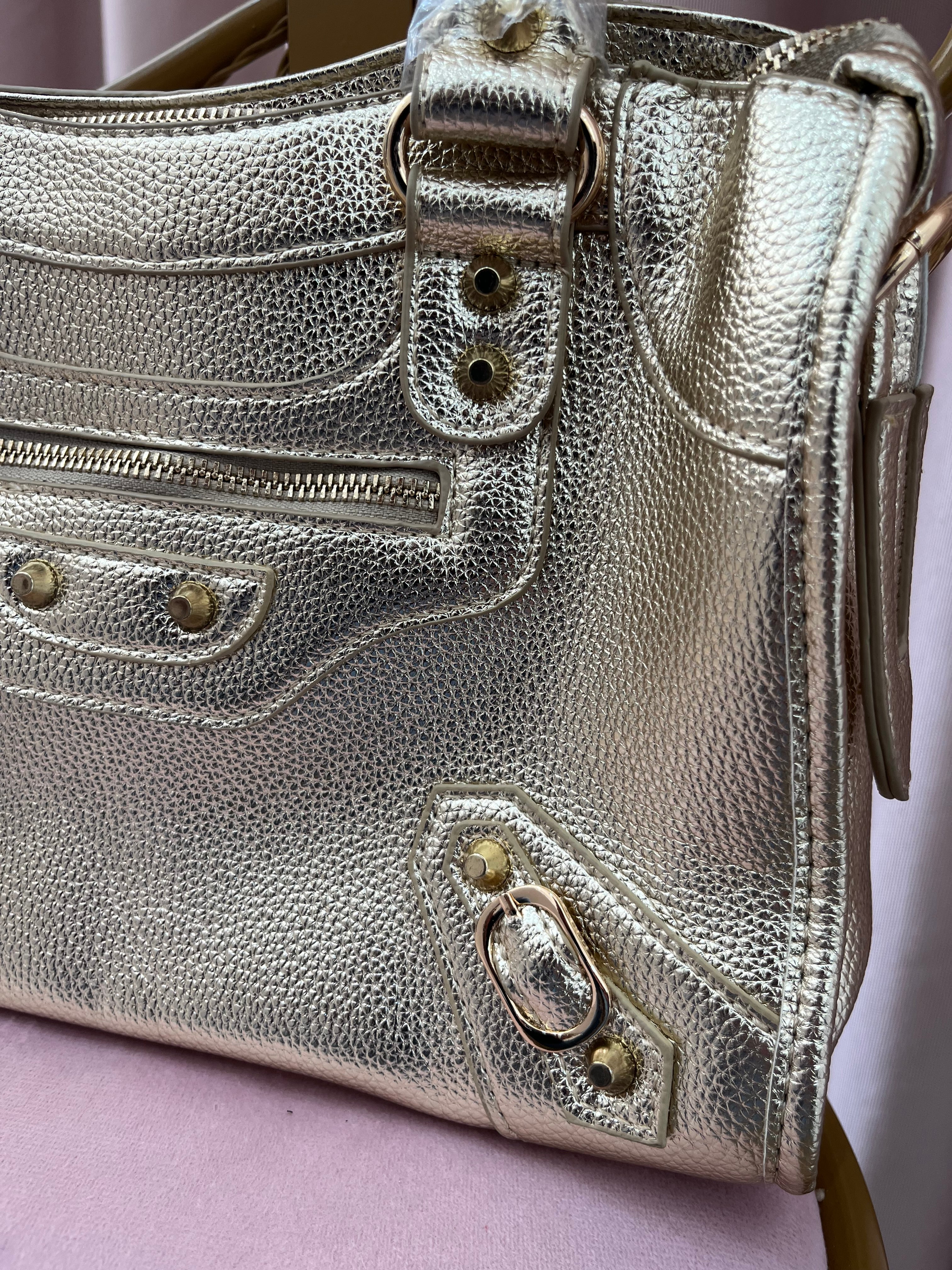 Borsa Donna Effetto Pelle Metallizzata Oro/Bronzo con Tracolla | Stile Glam Chic