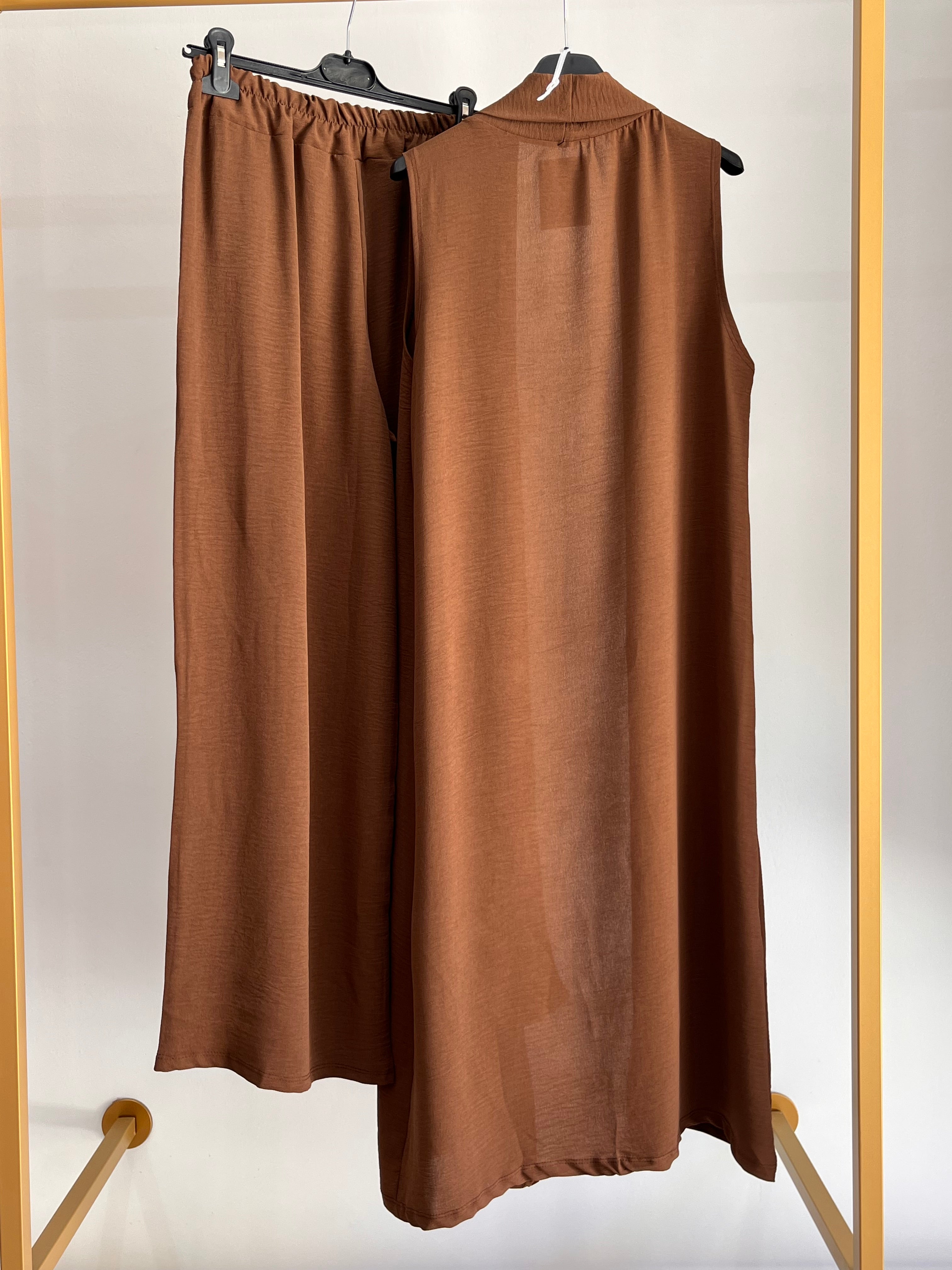 Coordinato Ilenia – Gilet e Pantalone Elegante da Donna