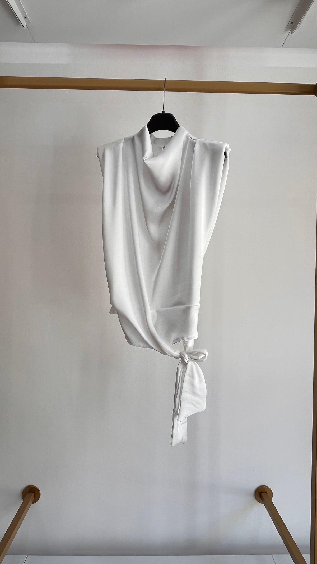 Top Bruna – Top Satinato con Scollo drappeggiato