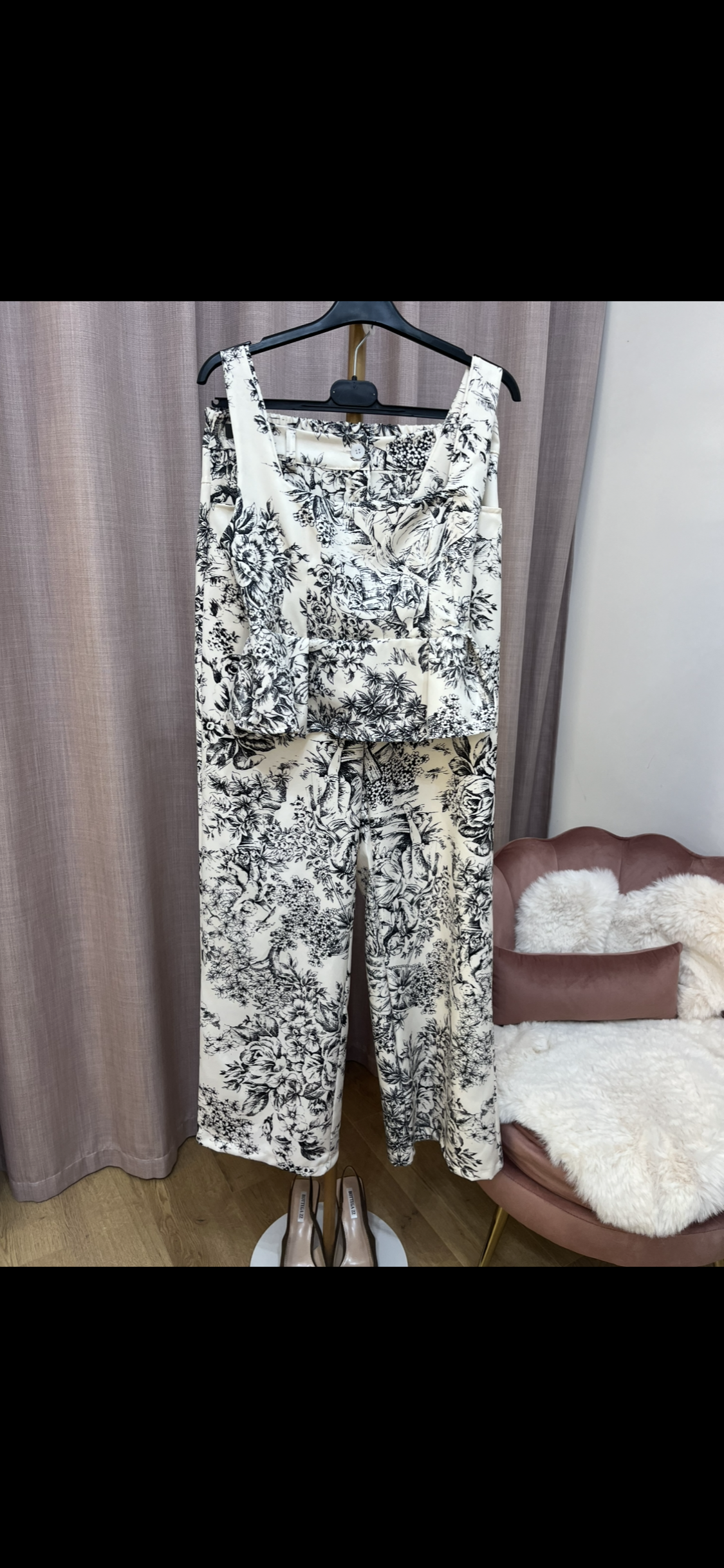 Coordinato Diana – Top e Pantaloni in Toile de Jouy
