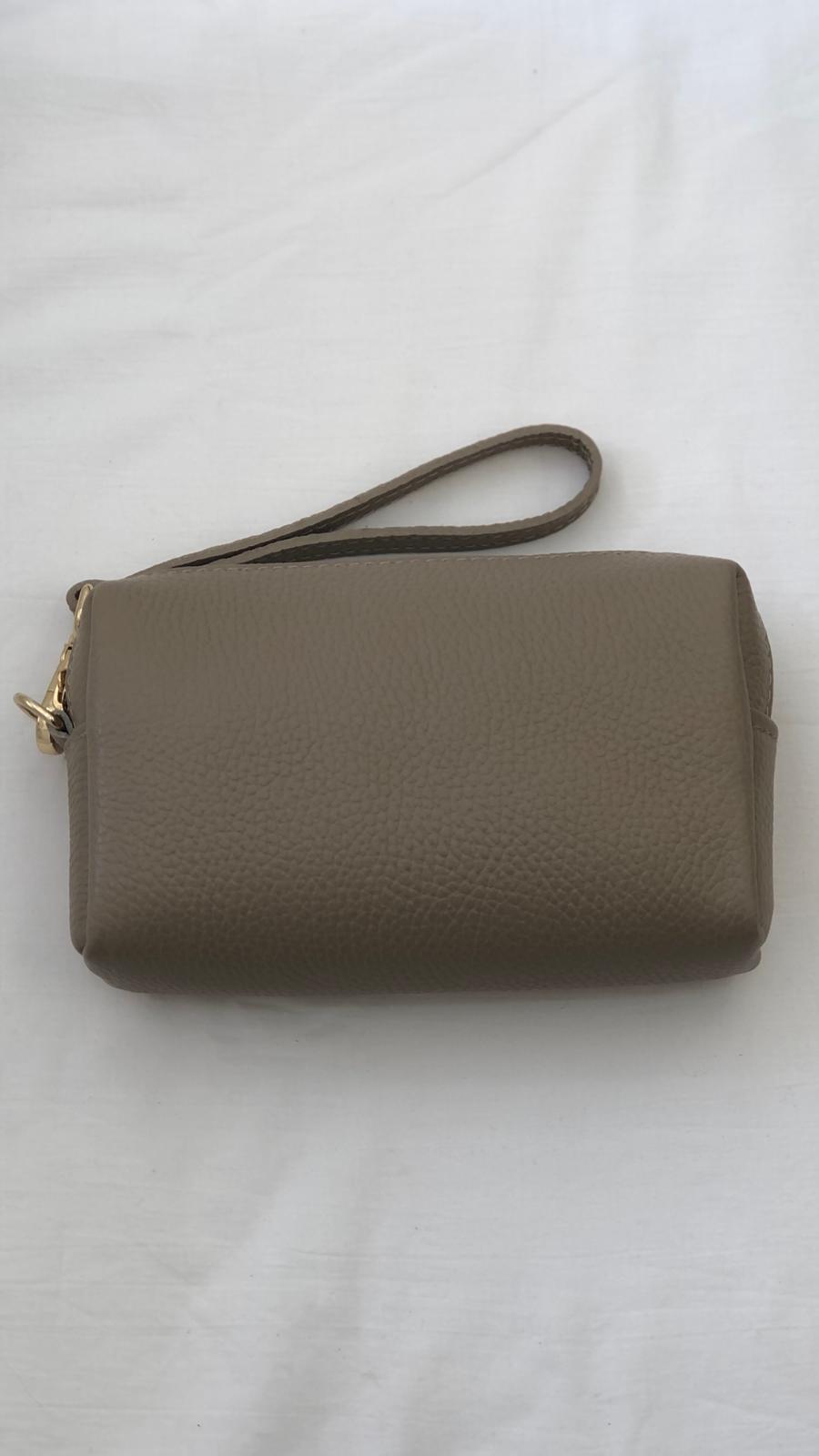 Pochette Essenza - in pelle martellata