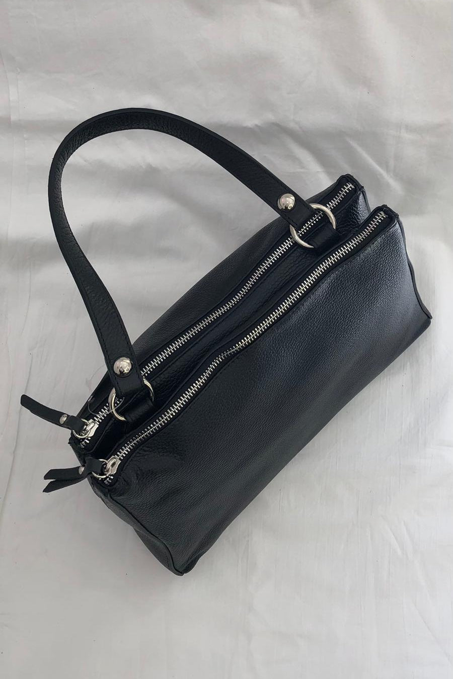Nora - Borsa capiente con zip