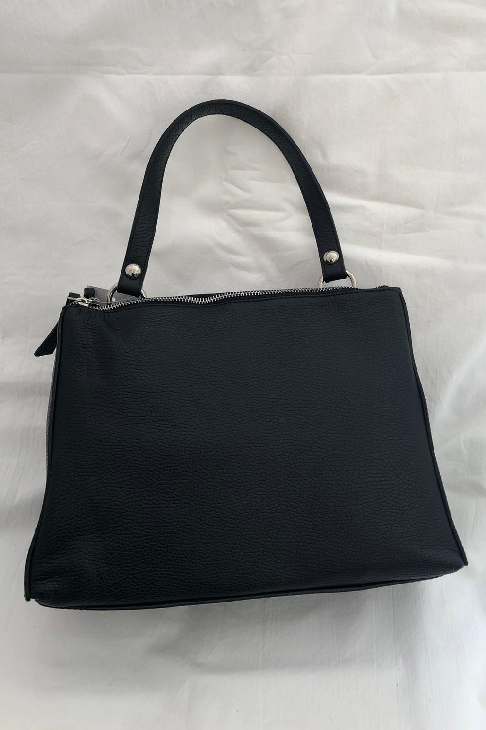 Nora - Borsa capiente con zip