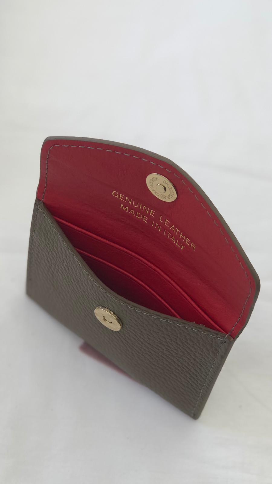 Everyday Chic - portacarte con bottone