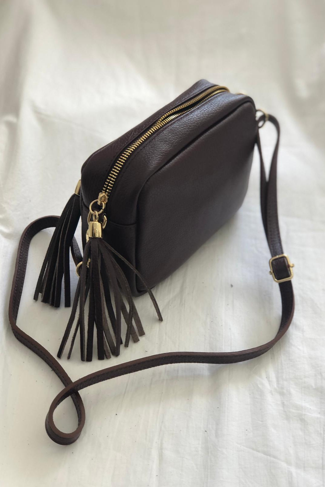 Crossbody Twist in pelle