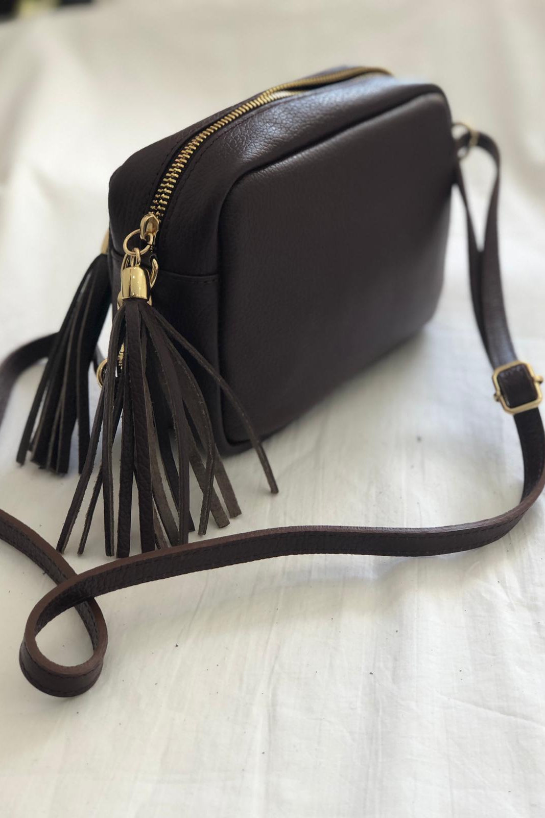 Crossbody Twist in pelle