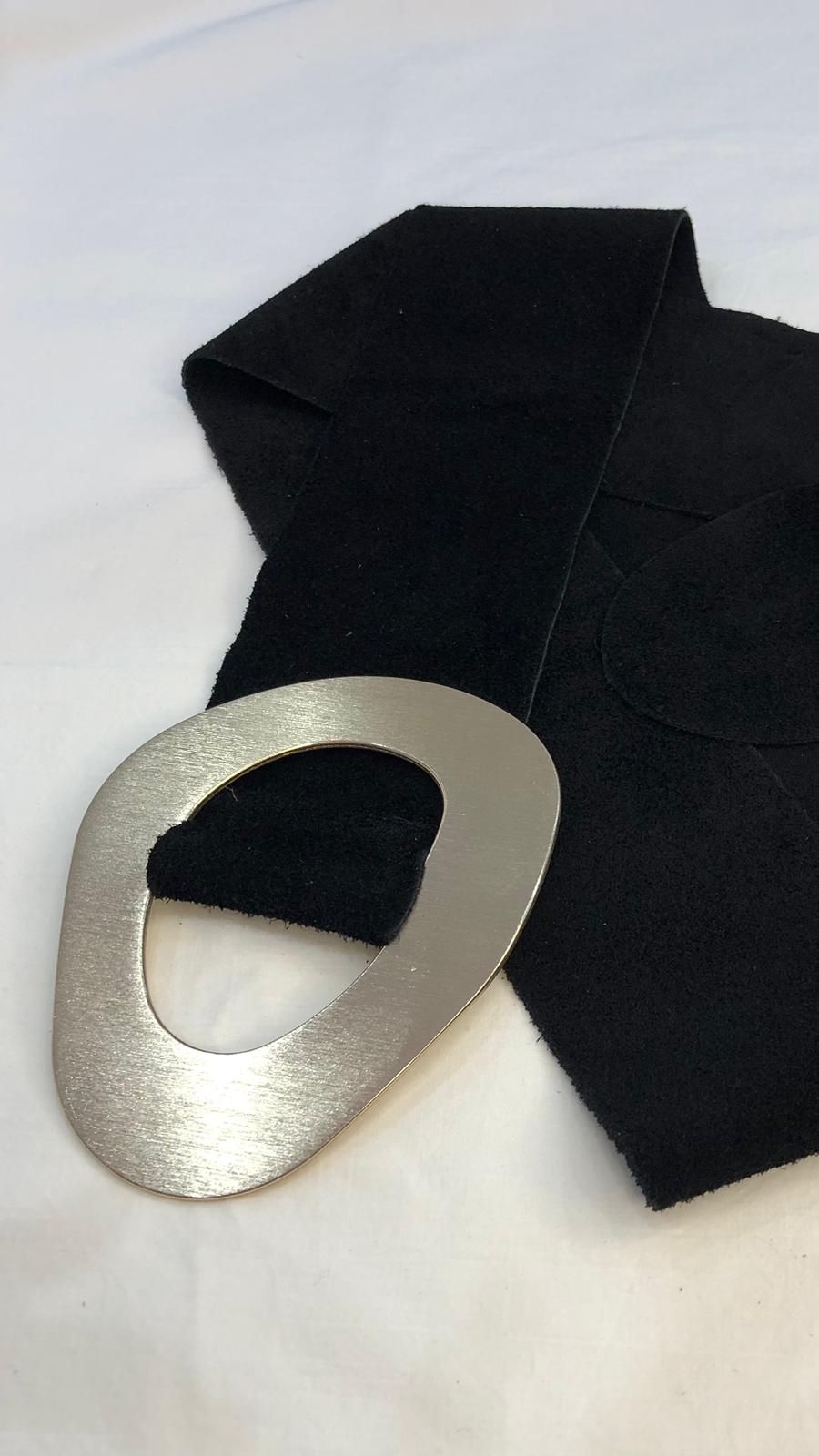 Aura - Cinturone con dettaglio scultura