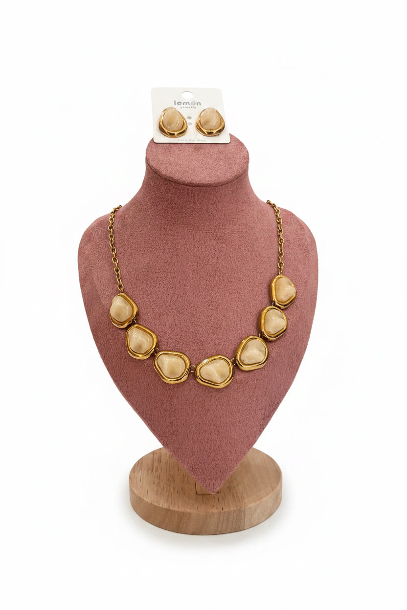 Set Dora – Collana e Orecchini con Pietre Beige in Oro