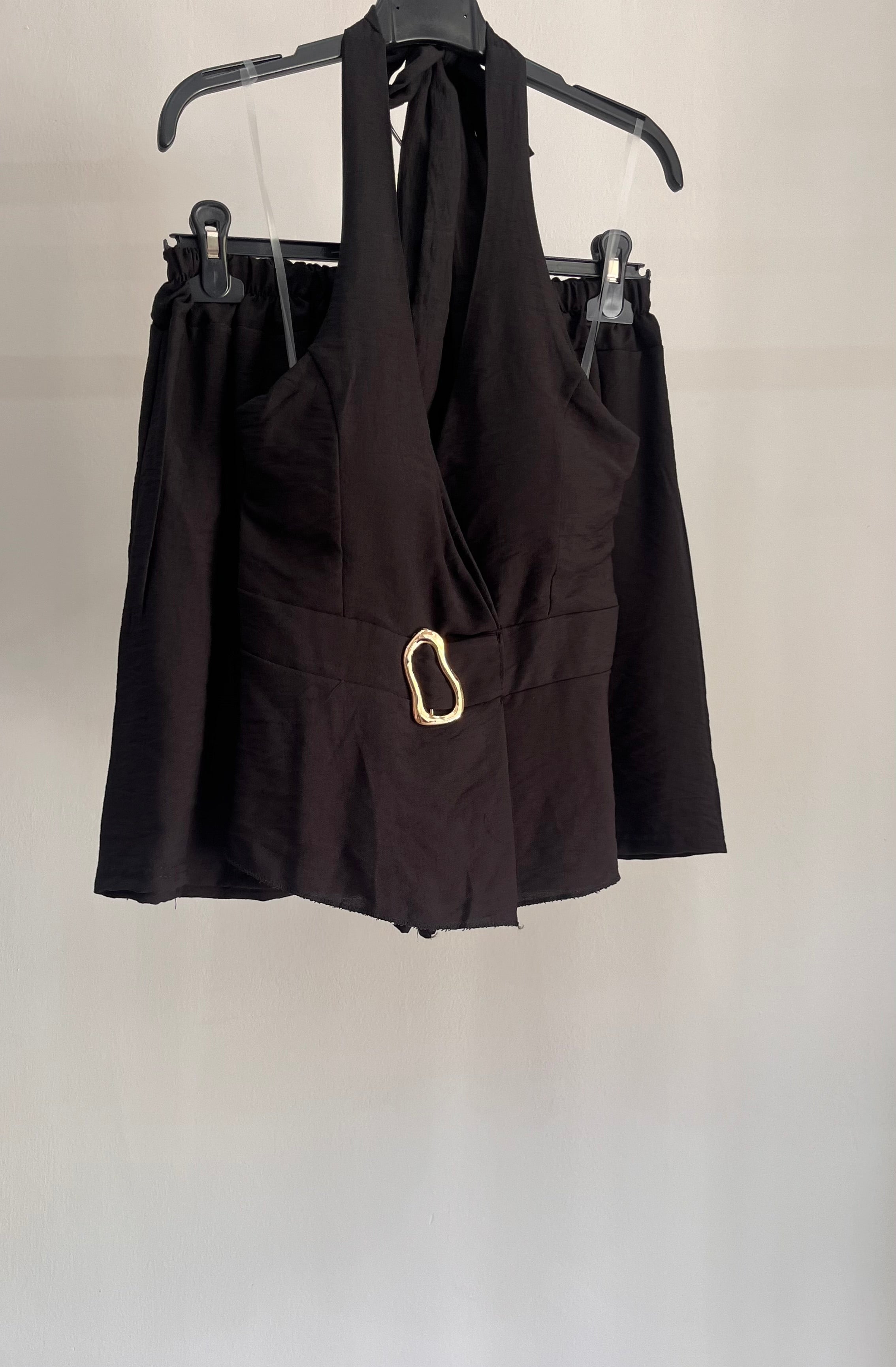 Coordinato Cecilia – Top Halter & Shorts in Nero