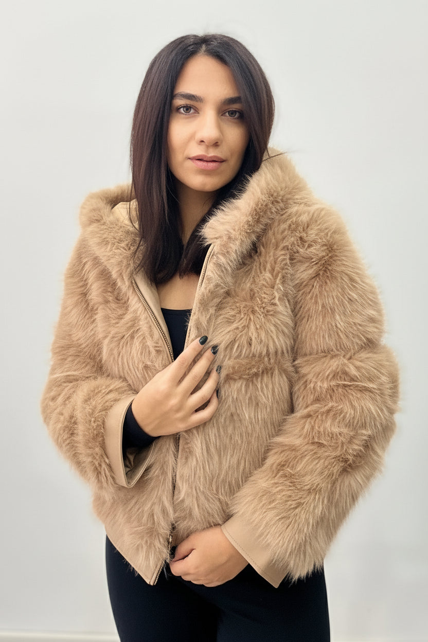 Giubbotto ecopelliccia Mía