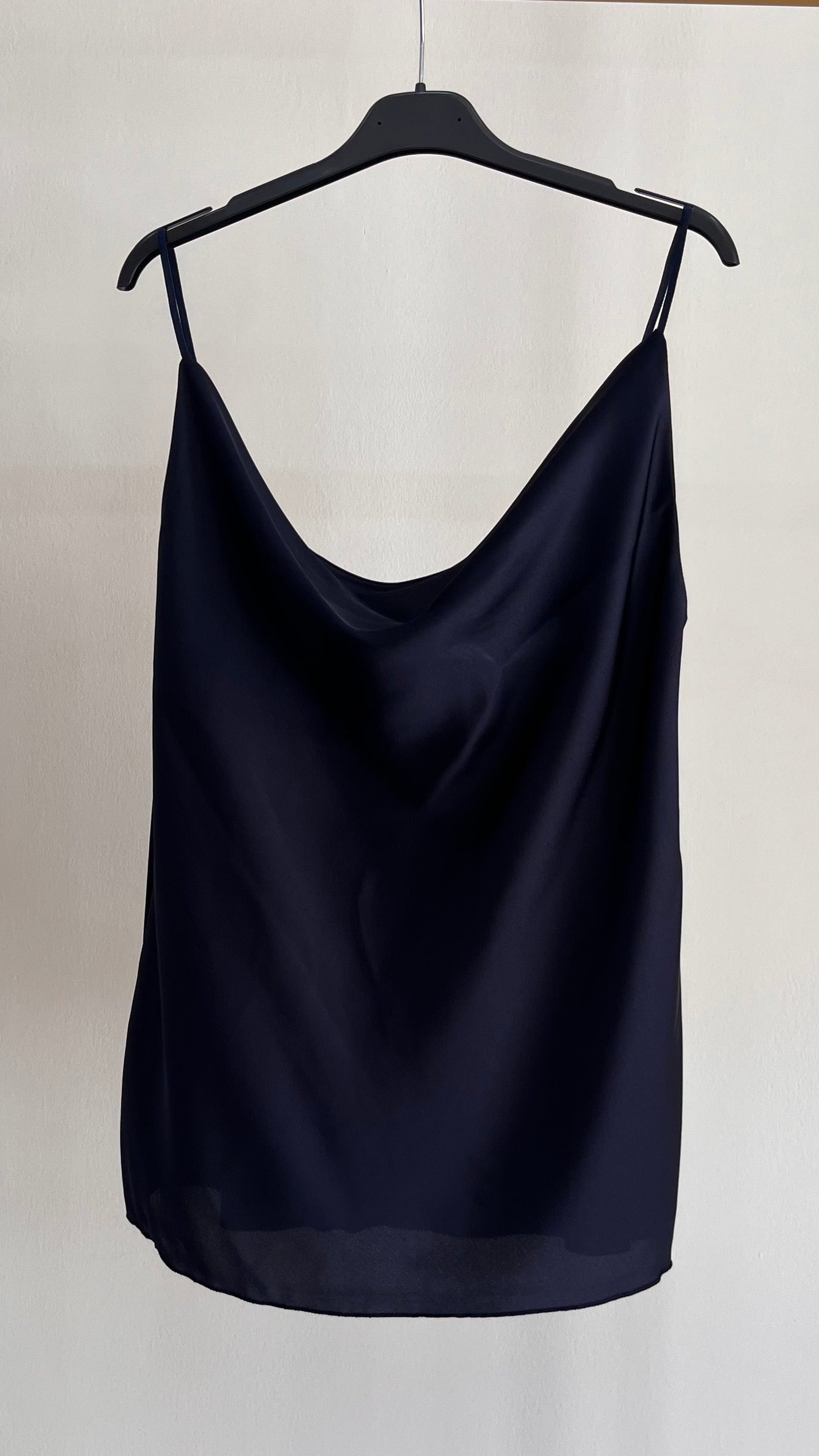 Top Letizia – Top Satinato con Scollo a Cascata