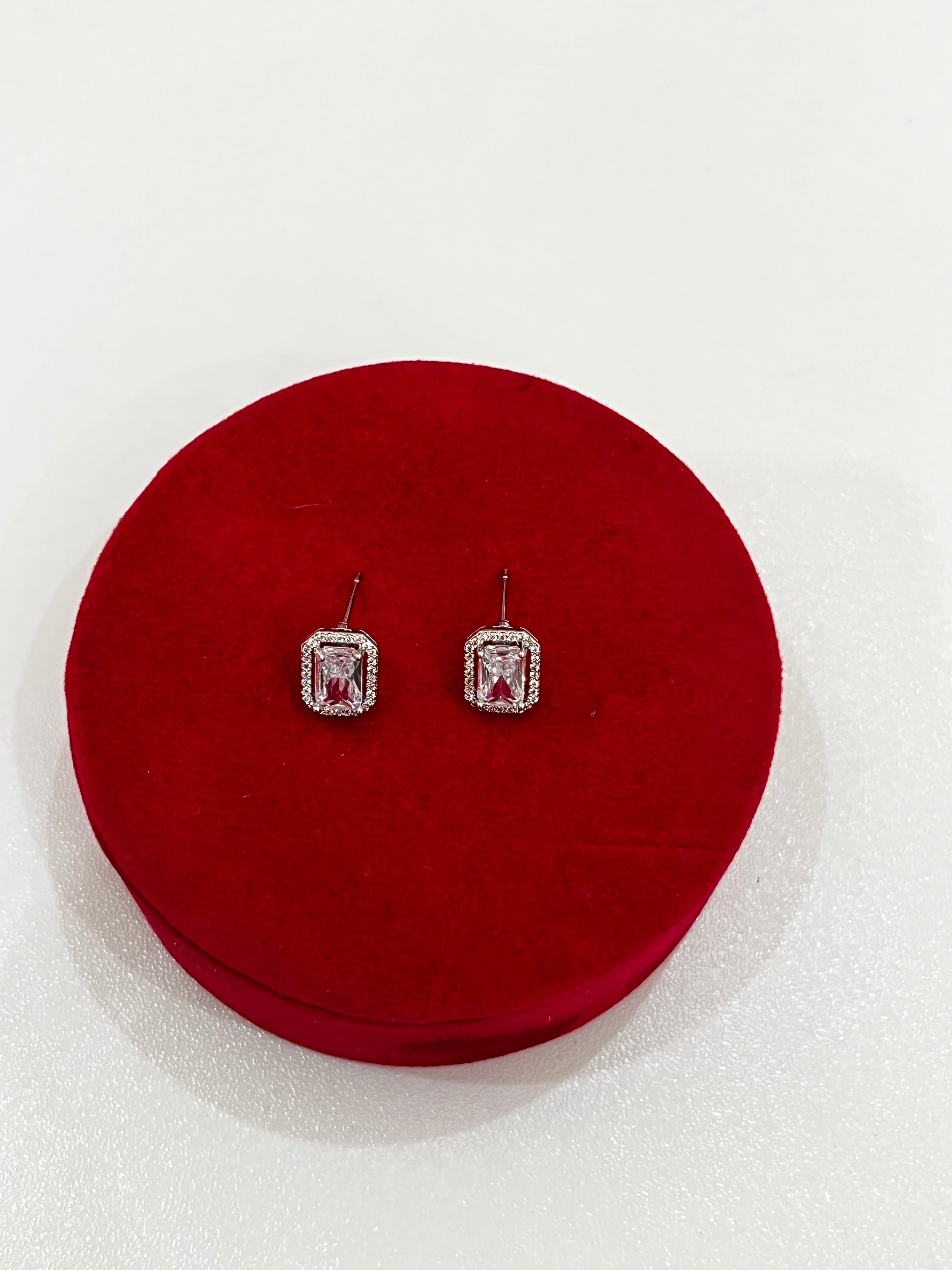 Orecchini Diana – Eleganti Pendenti Dorati