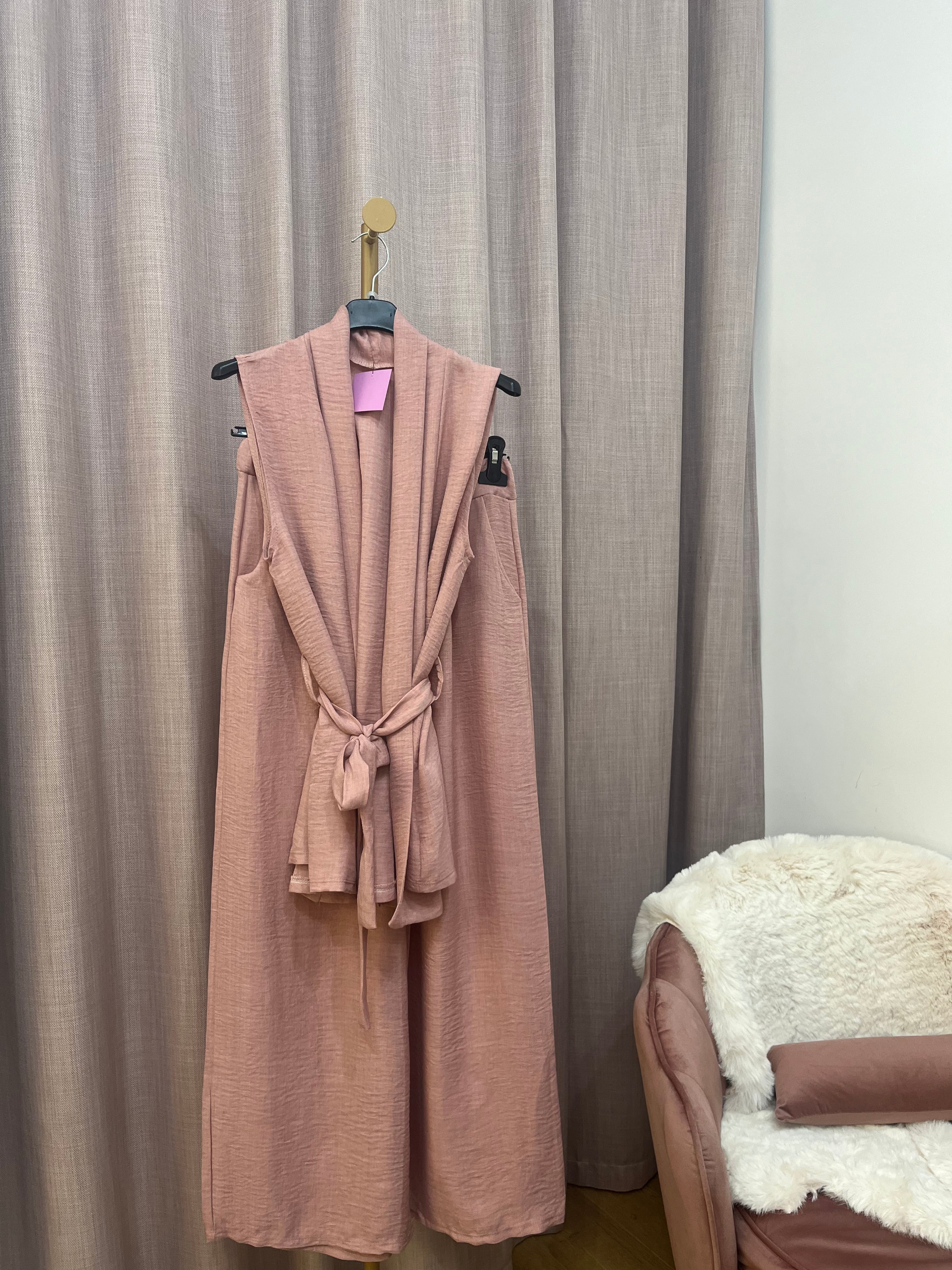 Coordinato Letizia – Gilet con Cintura e Pantalone | Taglia Unica