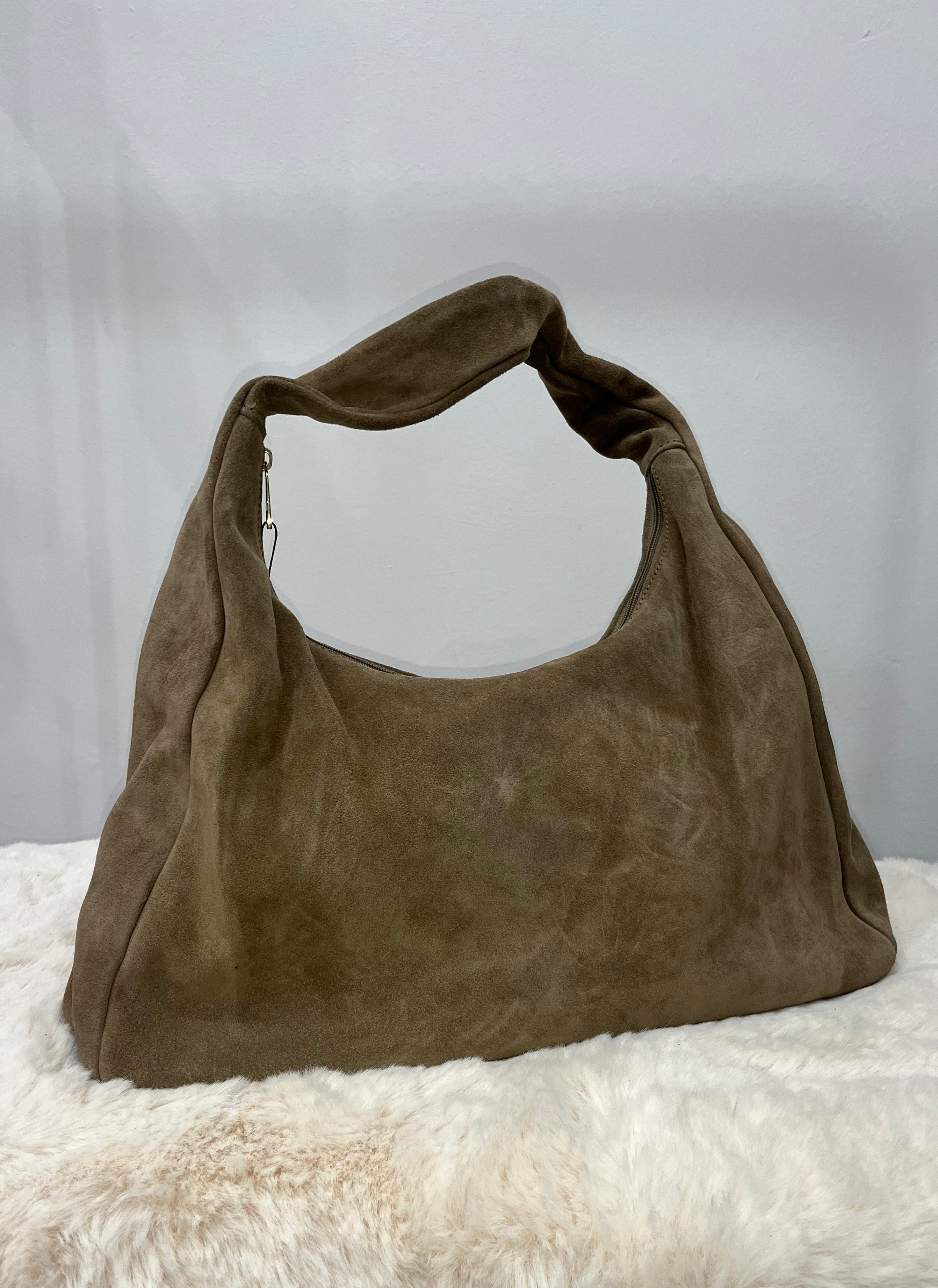 DRIFT Hobo Bag – Borsa a Sacca in Camoscio Made in Italy