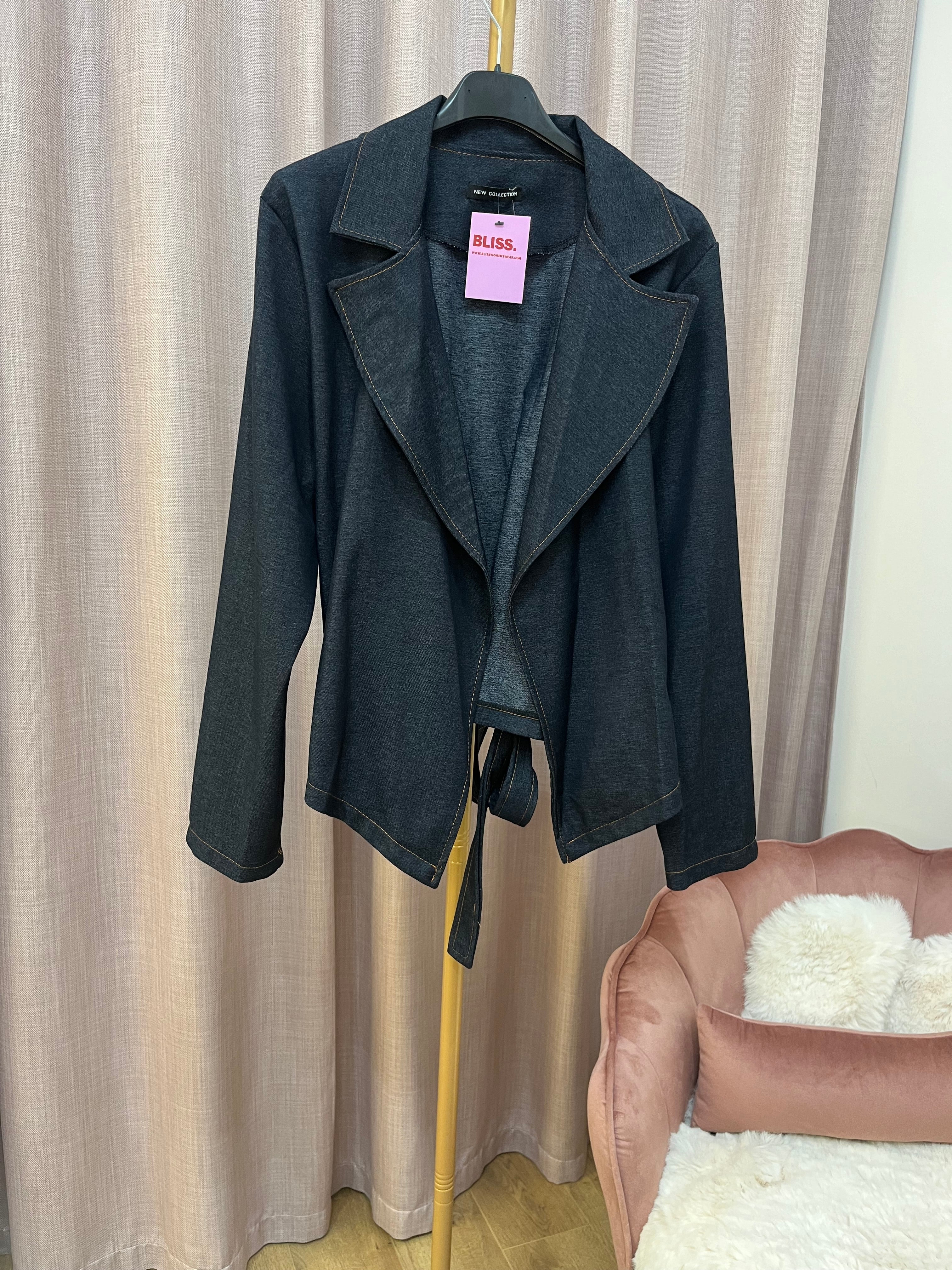 Blazer Nina con Cintura – Giacca Elegante e Versatile