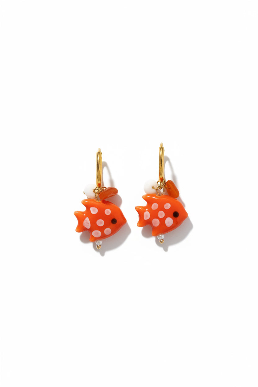 Orecchini Dora – Cerchio Dorato & Pendente in Ceramica