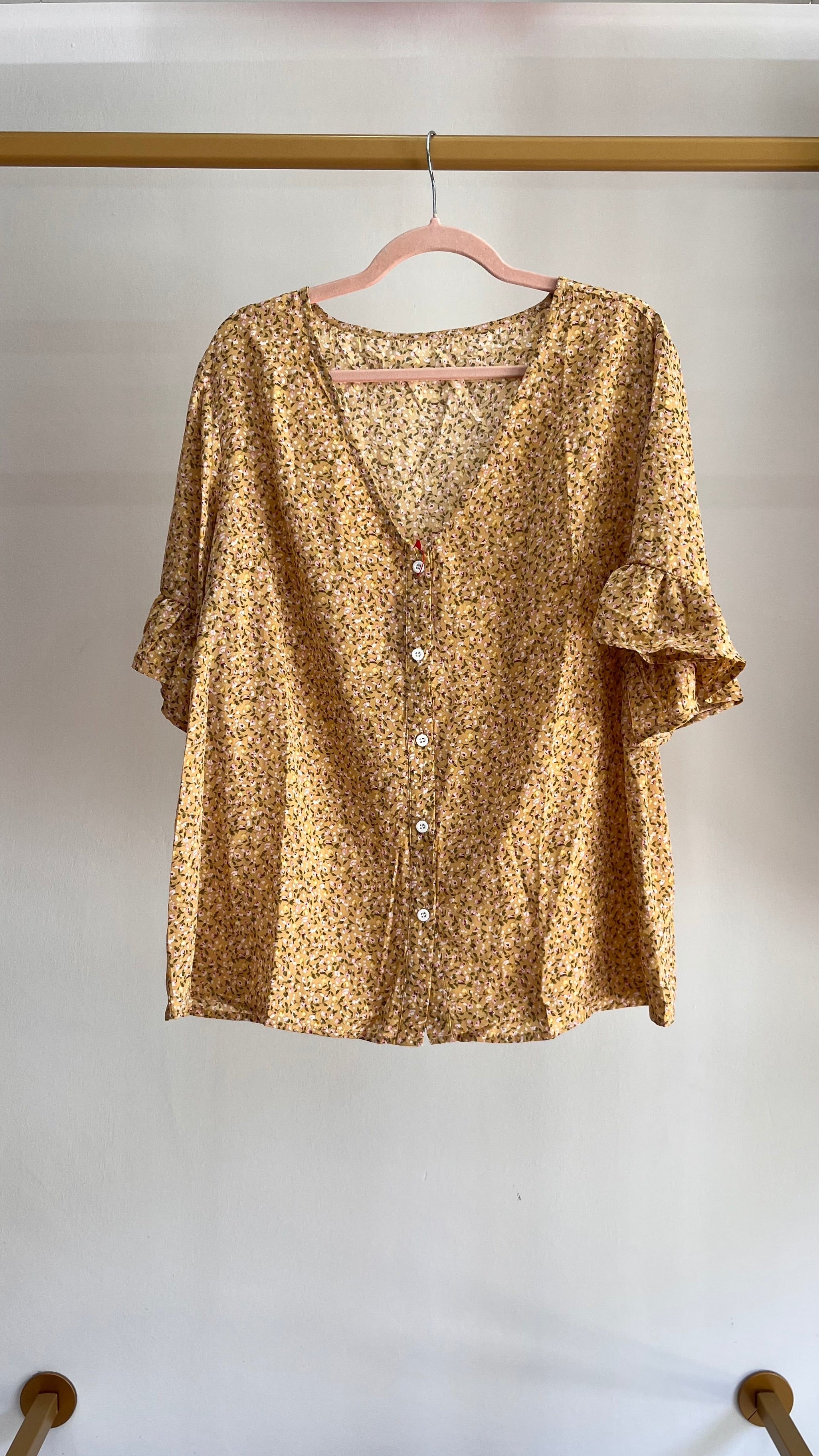 Blusa Margot – Camicetta Floreale con Maniche a Volant