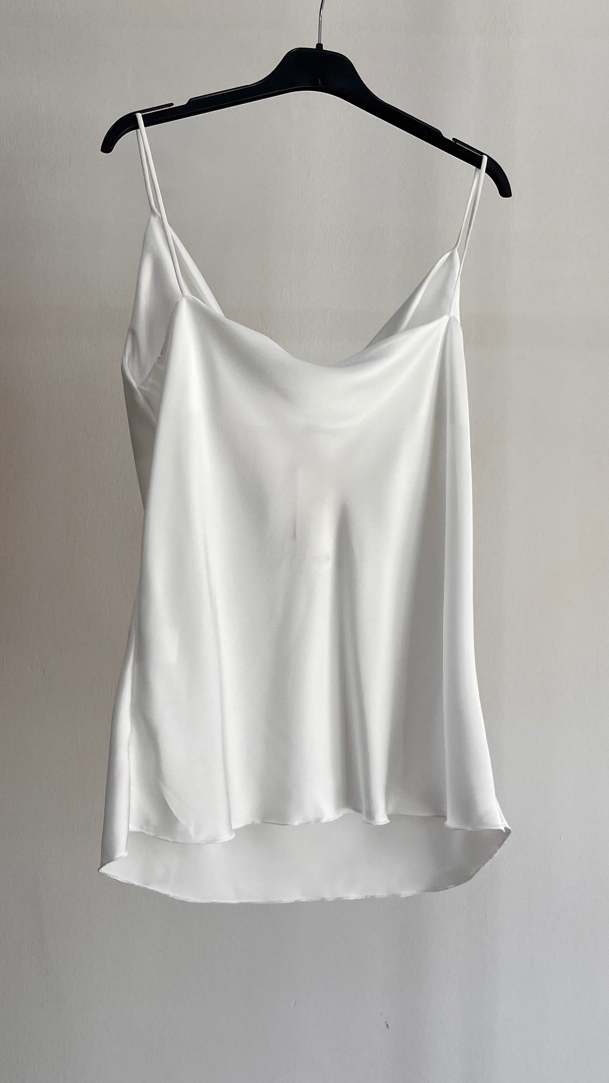 Top Letizia – Top Satinato con Scollo a Cascata
