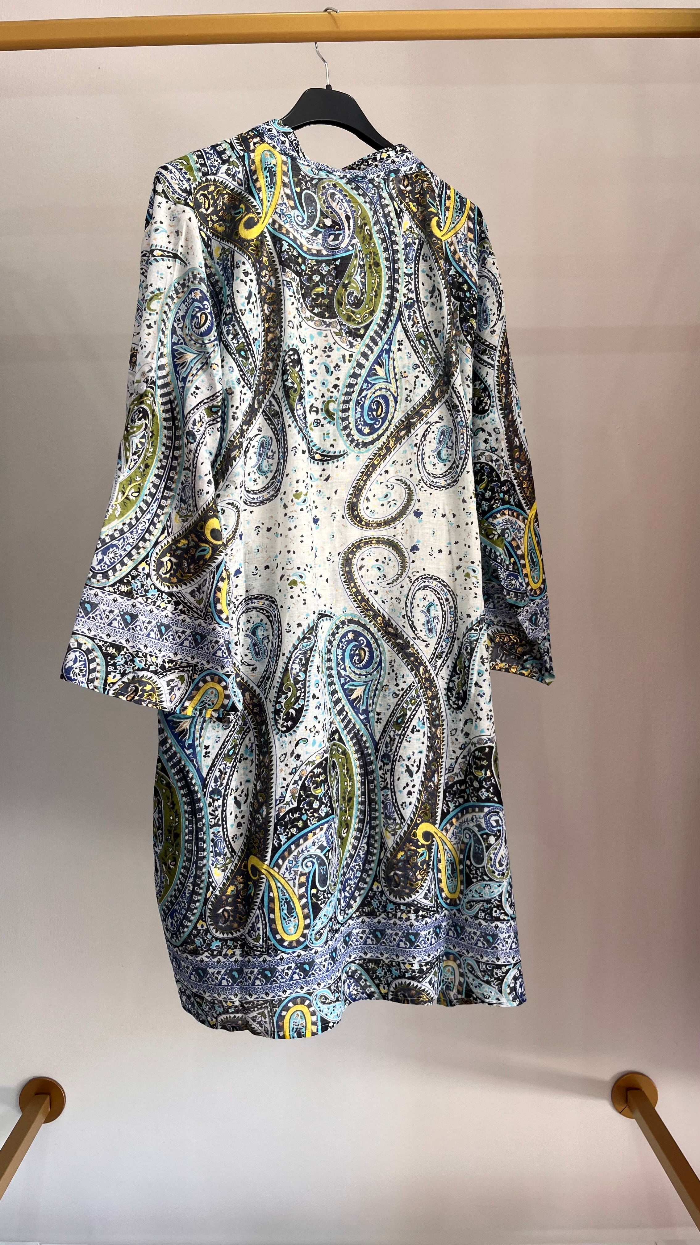 Camicia Stella – Blusa Paisley Multicolor con Stampa Orientale