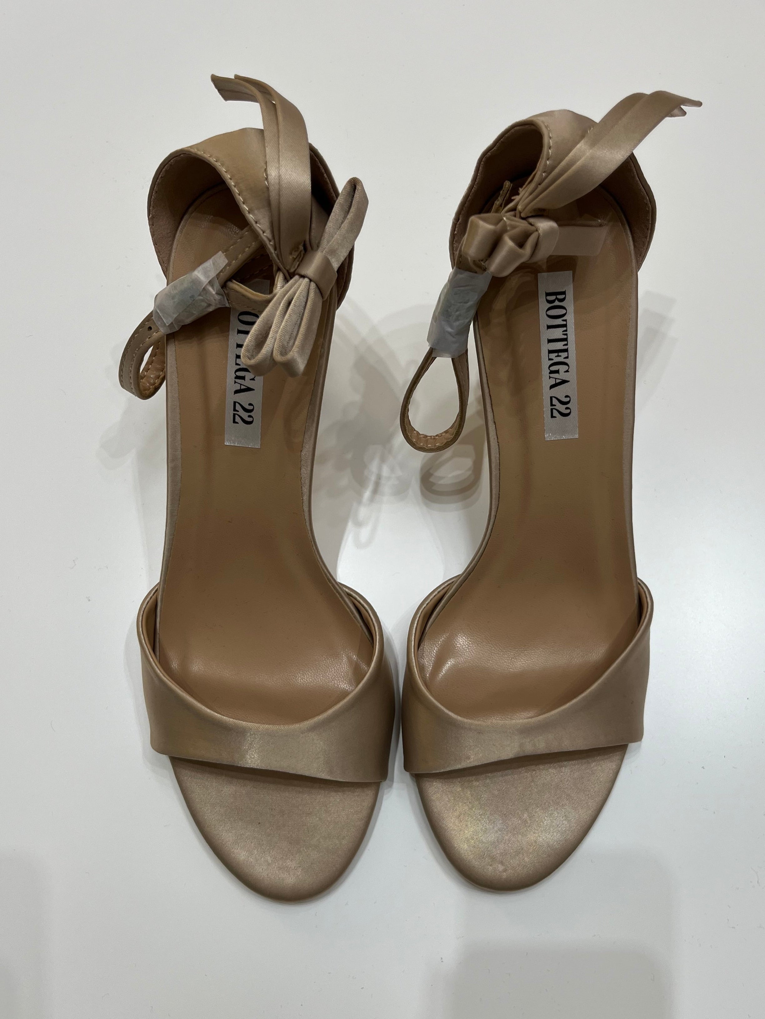 Sandali Emma in Satin con Fiocchi – Tacco 8 cm Elegante
