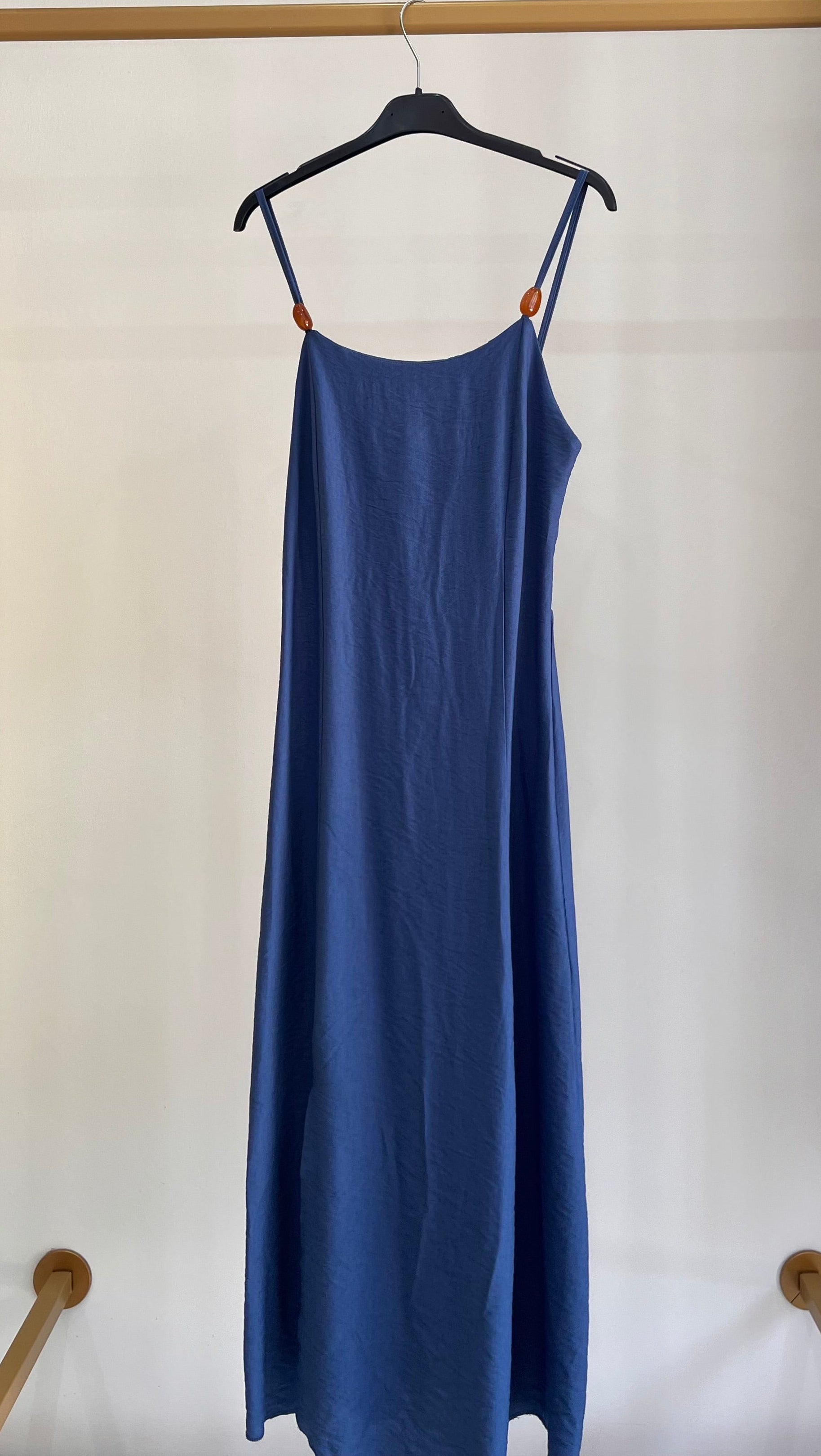 Abito Agata - Vestito a spalline con gioiello