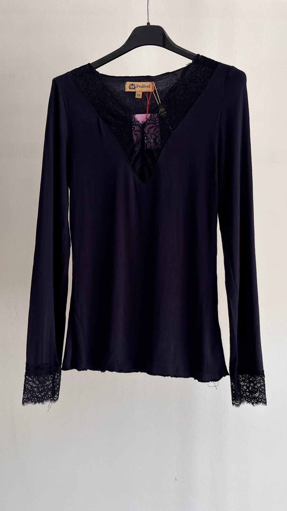 Maglia Carmina – Top a Manica Lunga con Dettagli in Pizzo