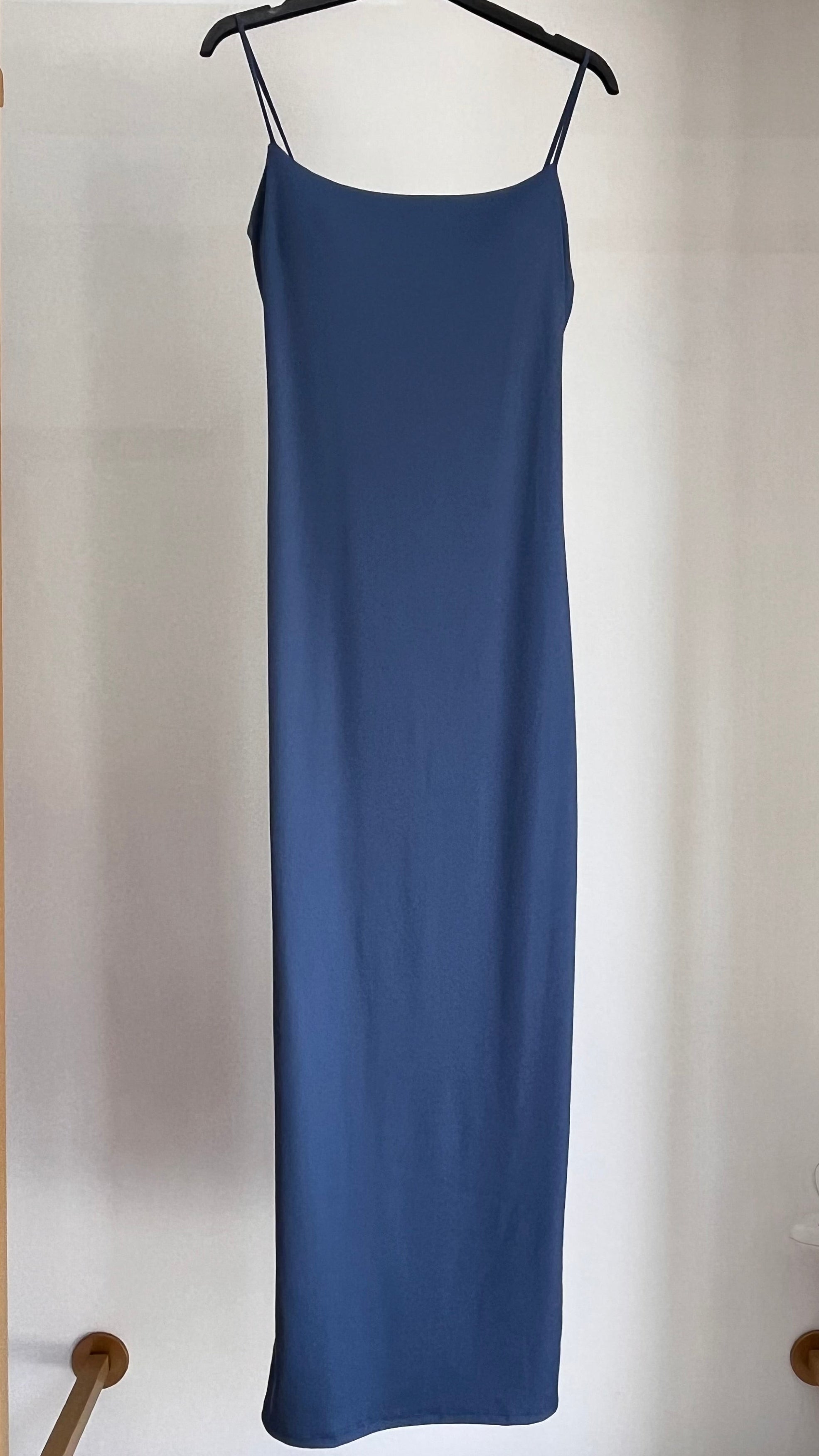 Vestito Isabella – Abito Lungo con Spalline Sottili