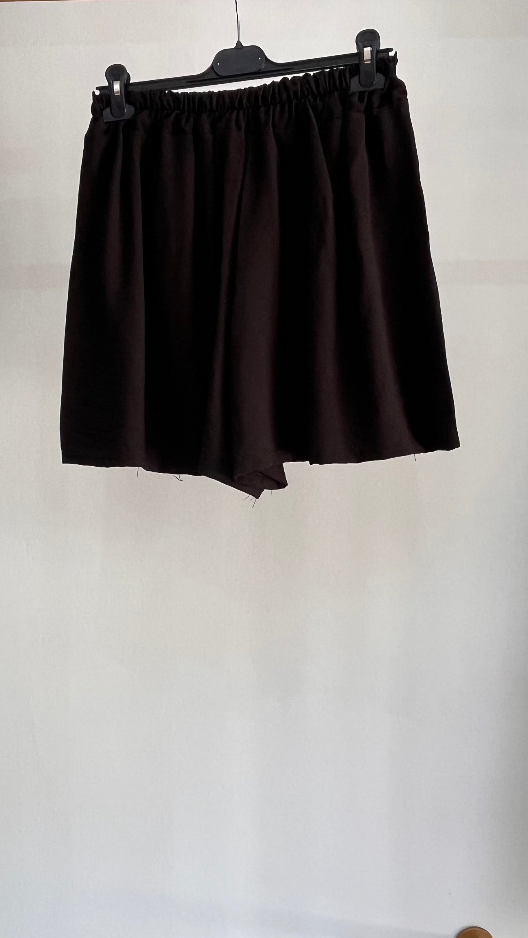 Coordinato Cecilia – Top Halter & Shorts in Nero