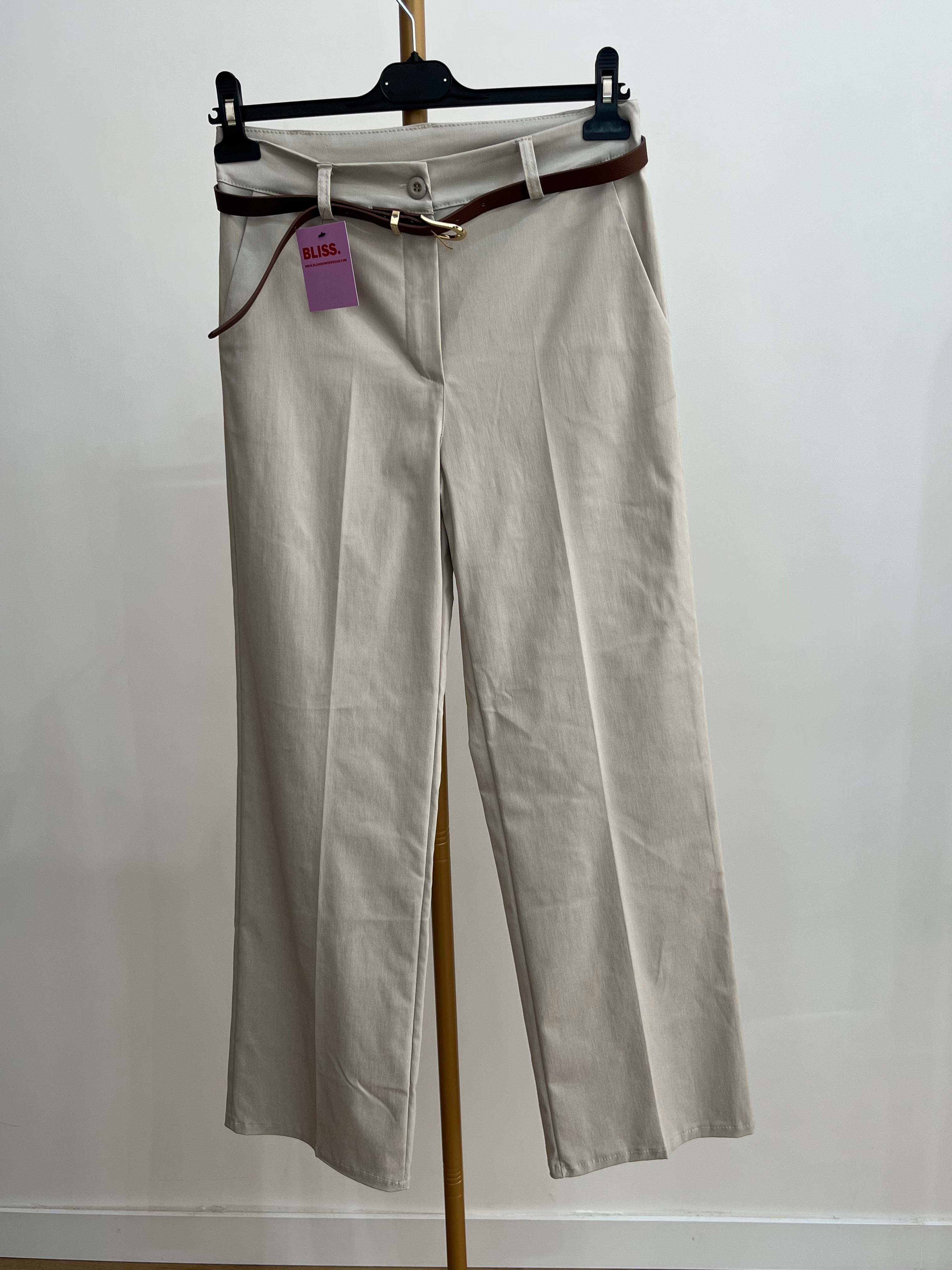 Pantalone Fiona con Cintura – Pantaloni Donna Eleganti e Versatili
