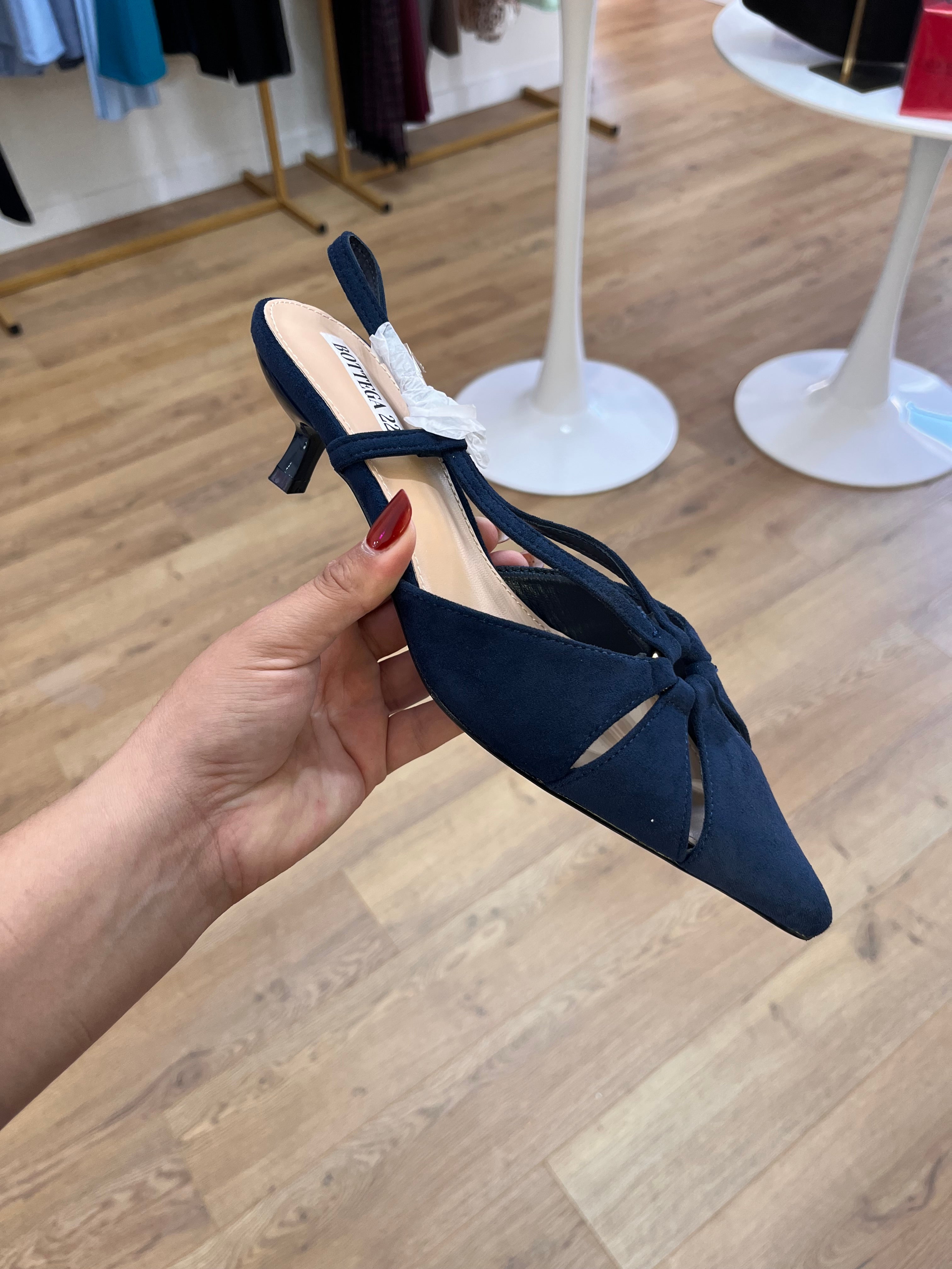 Slingback Fernanda – Décolleté con Cinturino | Eleganza Senza Sforzo