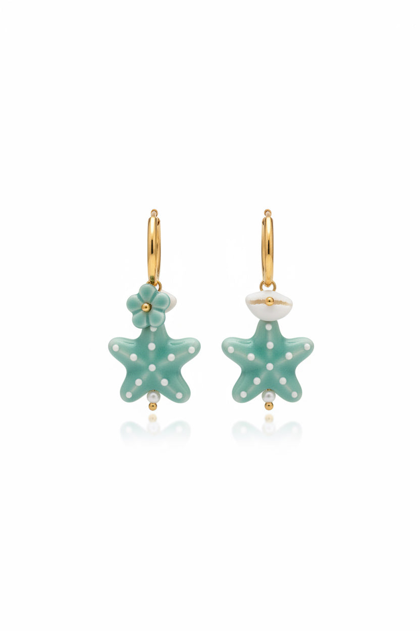 Orecchini Dora – Cerchio Dorato & Pendente in Ceramica