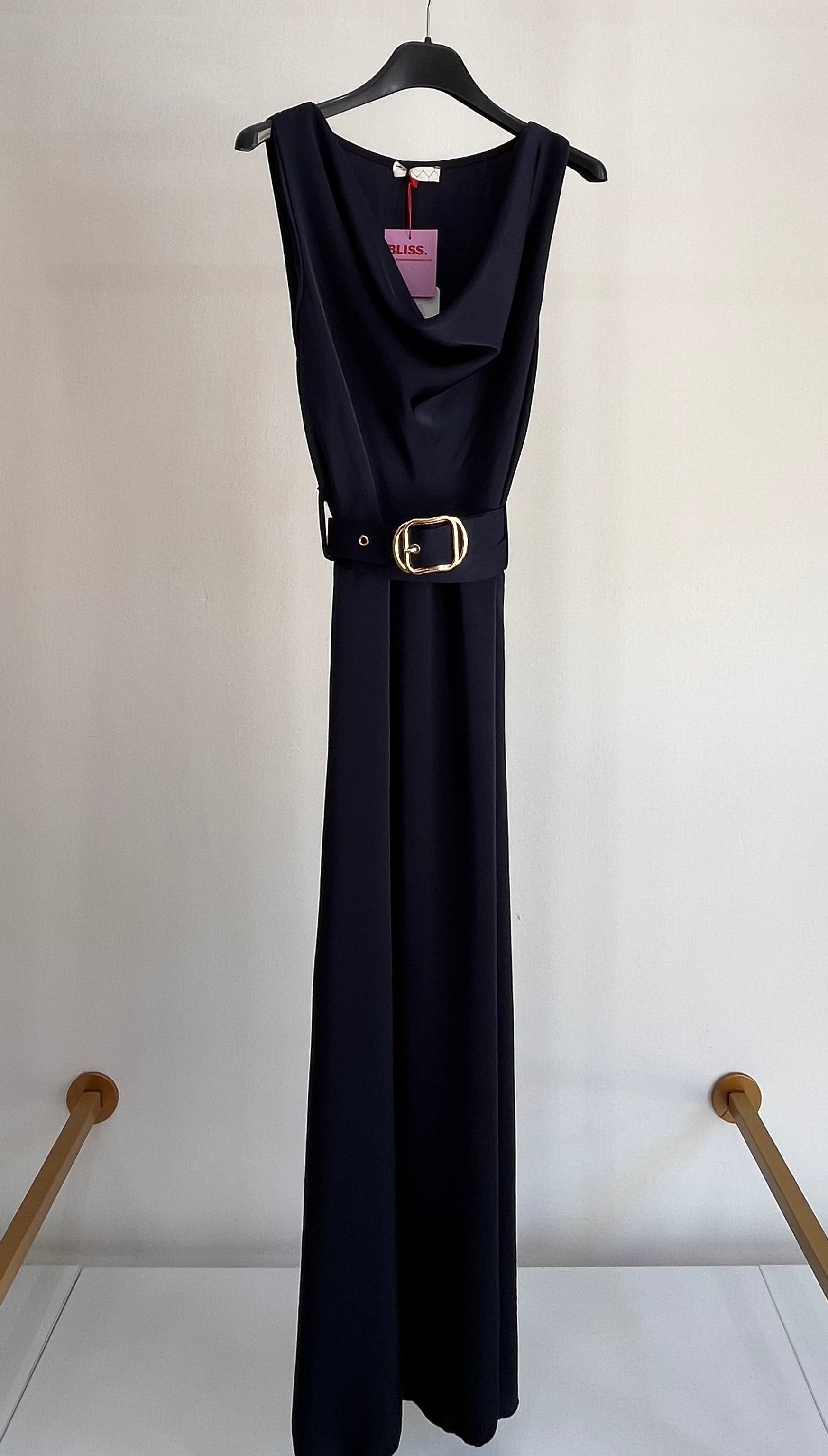 Vestito Arlene – Abito Lungo da Sera con Scollo a Cascata e Cintura