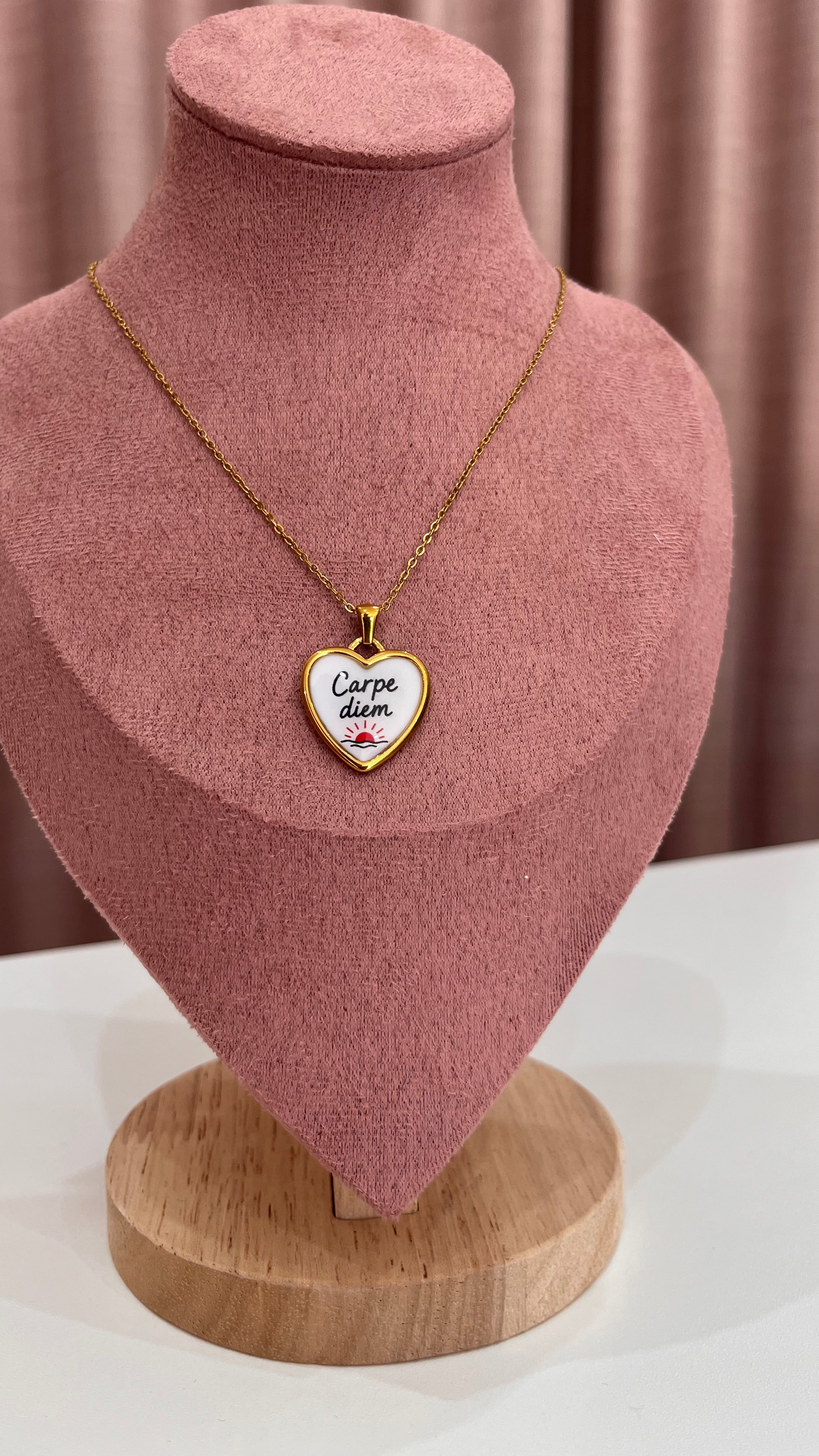 Collana con Ciondolo e Scritta Ispirazionale
