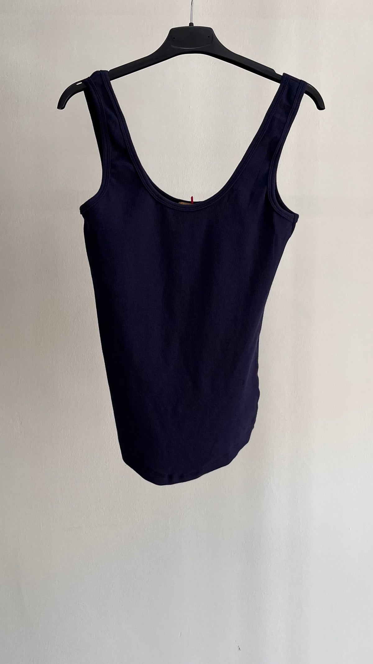 Top Alessia – Canottiera a Costine con Scollo Rotondo
