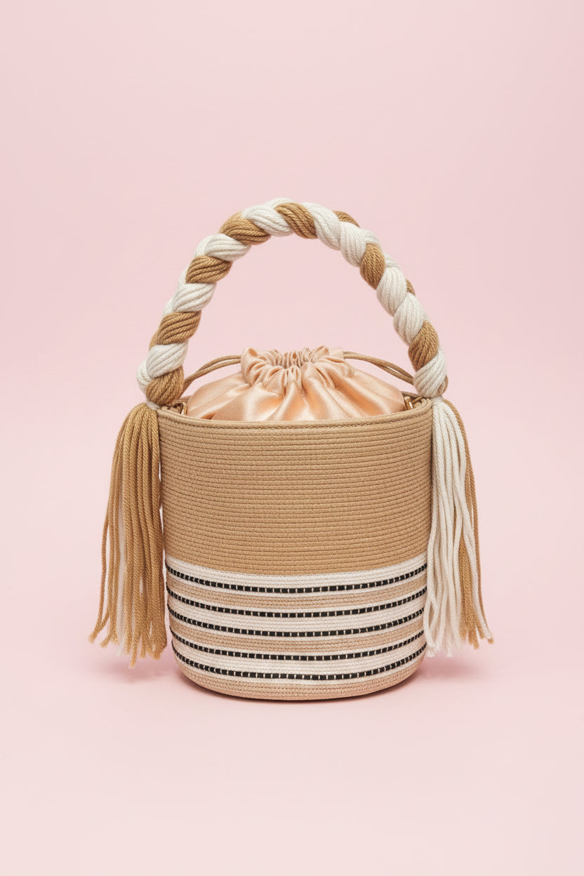 Borsa Secchiello Intrecciata Donna con Tracolla a Catena | Stile Estivo Chic