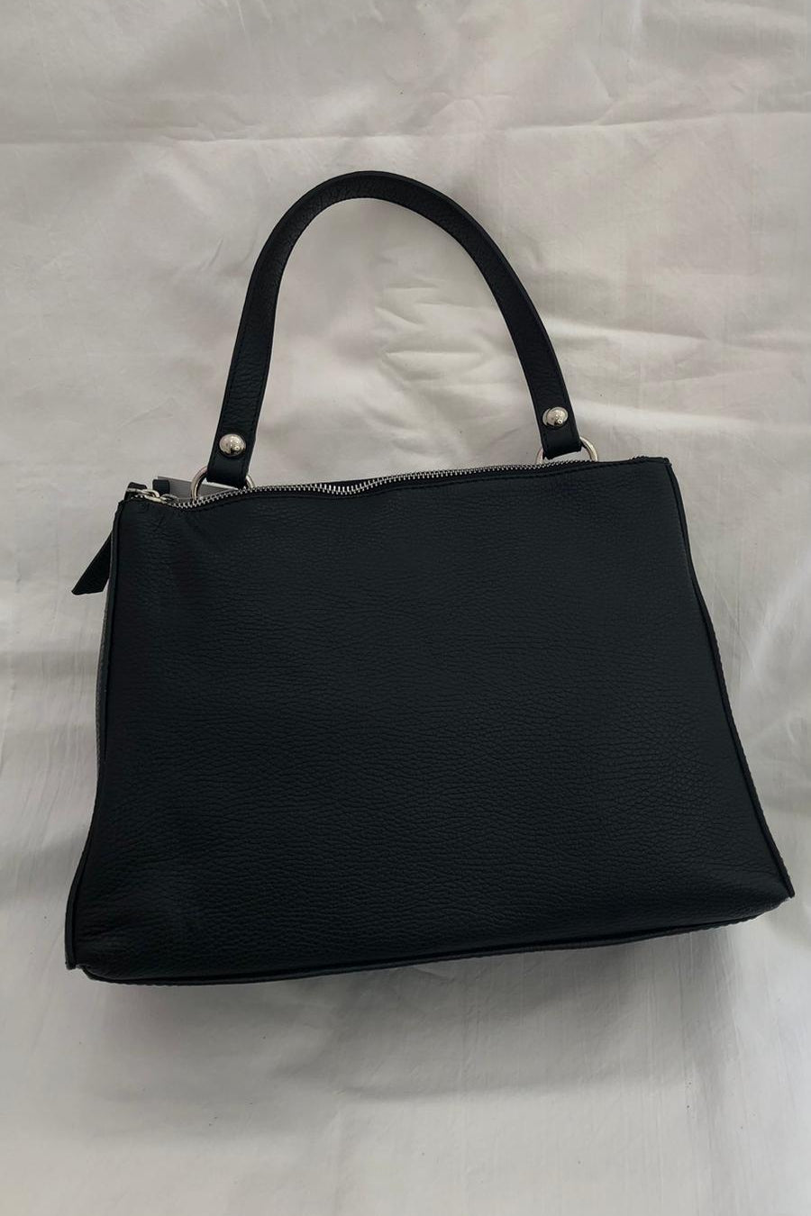 Nora - Borsa capiente con zip