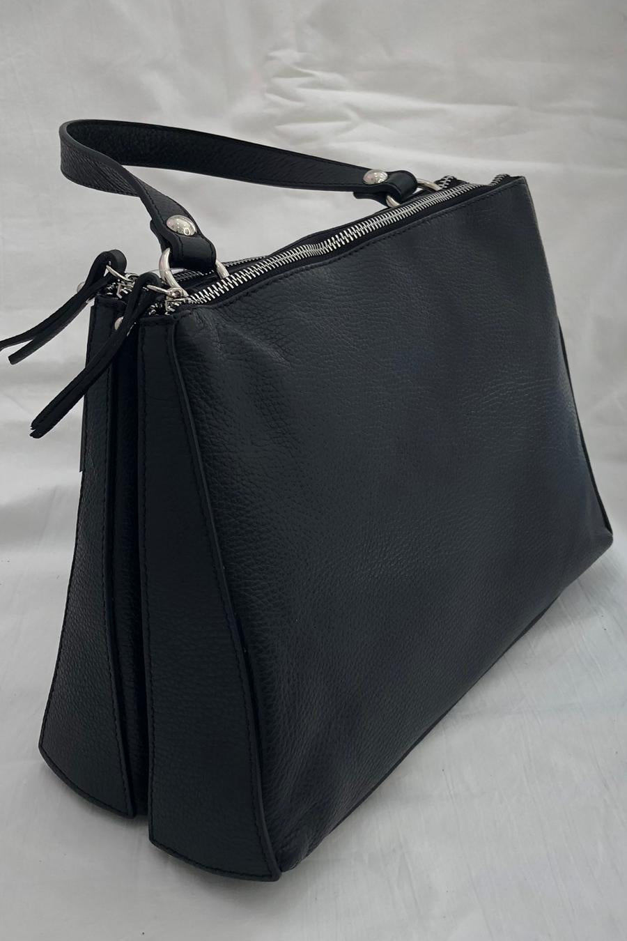 Nora - Borsa capiente con zip