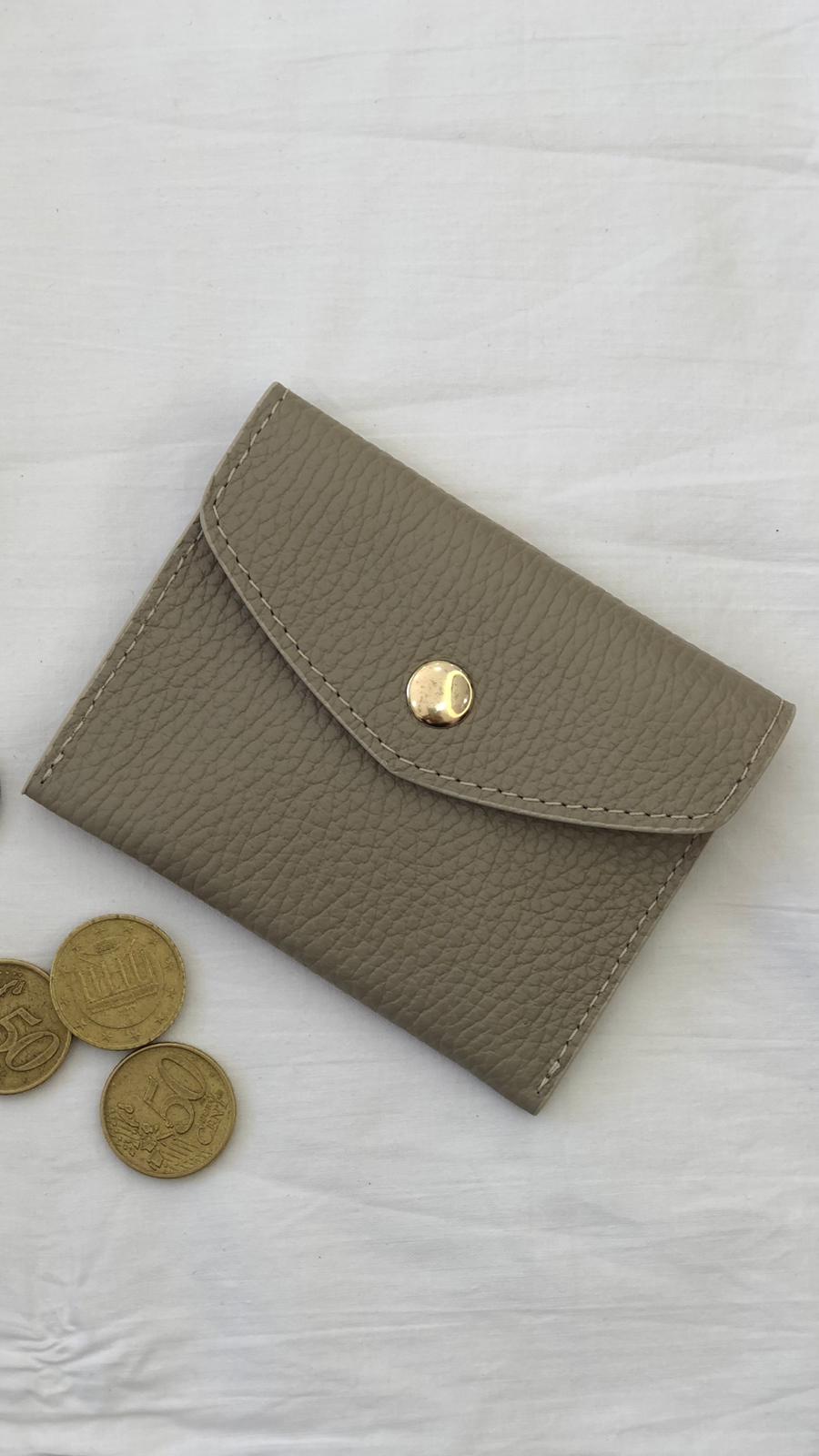 Everyday Chic - portacarte con bottone